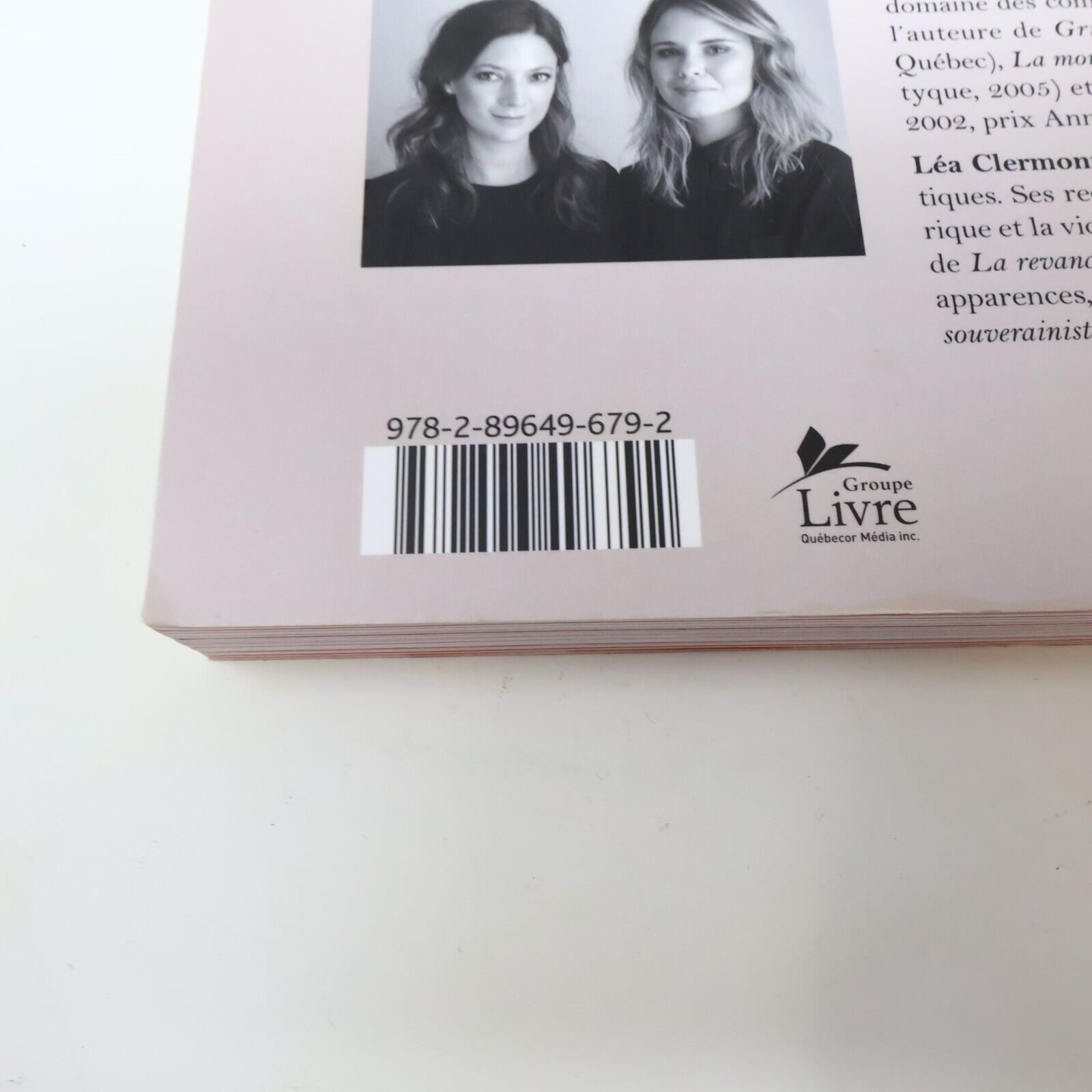 2016 Les Superbes Poitras/Clermont-Dion Une enquête sur le succès et les femmes