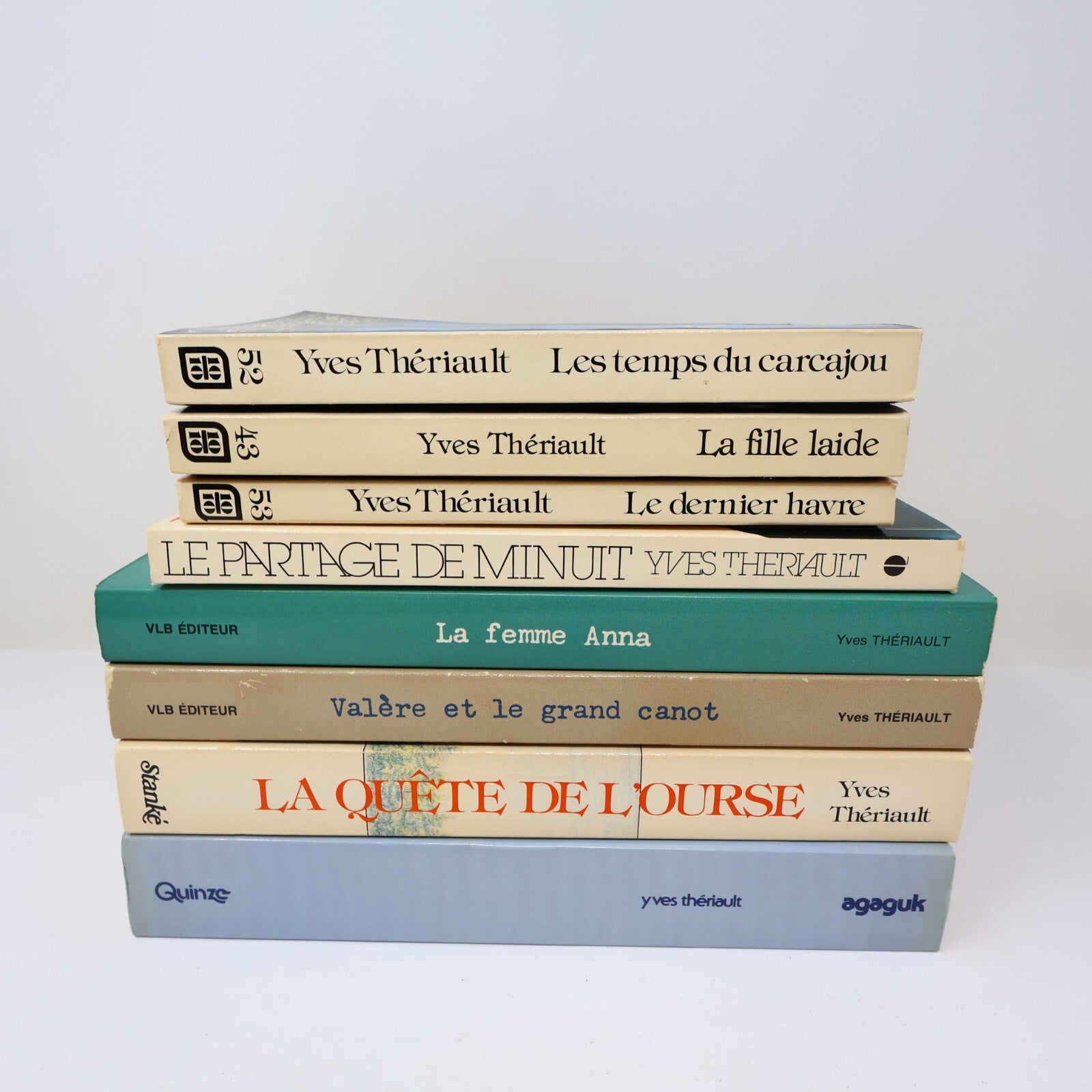 Yves Thériault Lot 8 Livres Agaguk/Quête de l'Ourse/Le Dernier Havre Roman PB