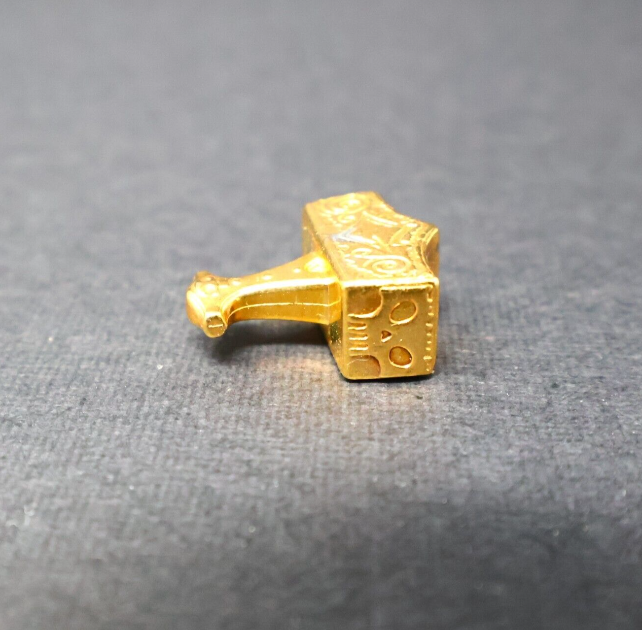 Treasure X Dragons Gold Hammer of Glory Ultra Rare Gold Dipped Treasure Moose