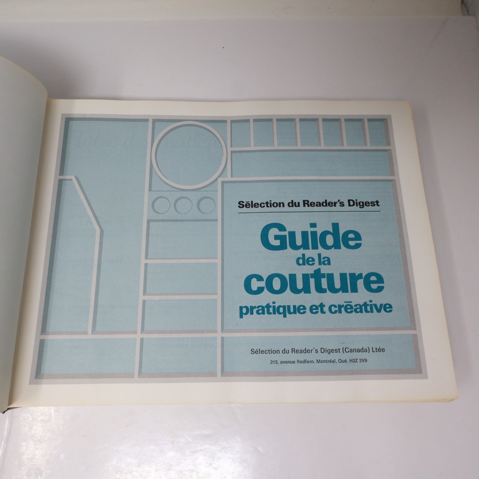 Guide de la Couture Pratique et Créative 1979 HC Reader's Digest Français Livre