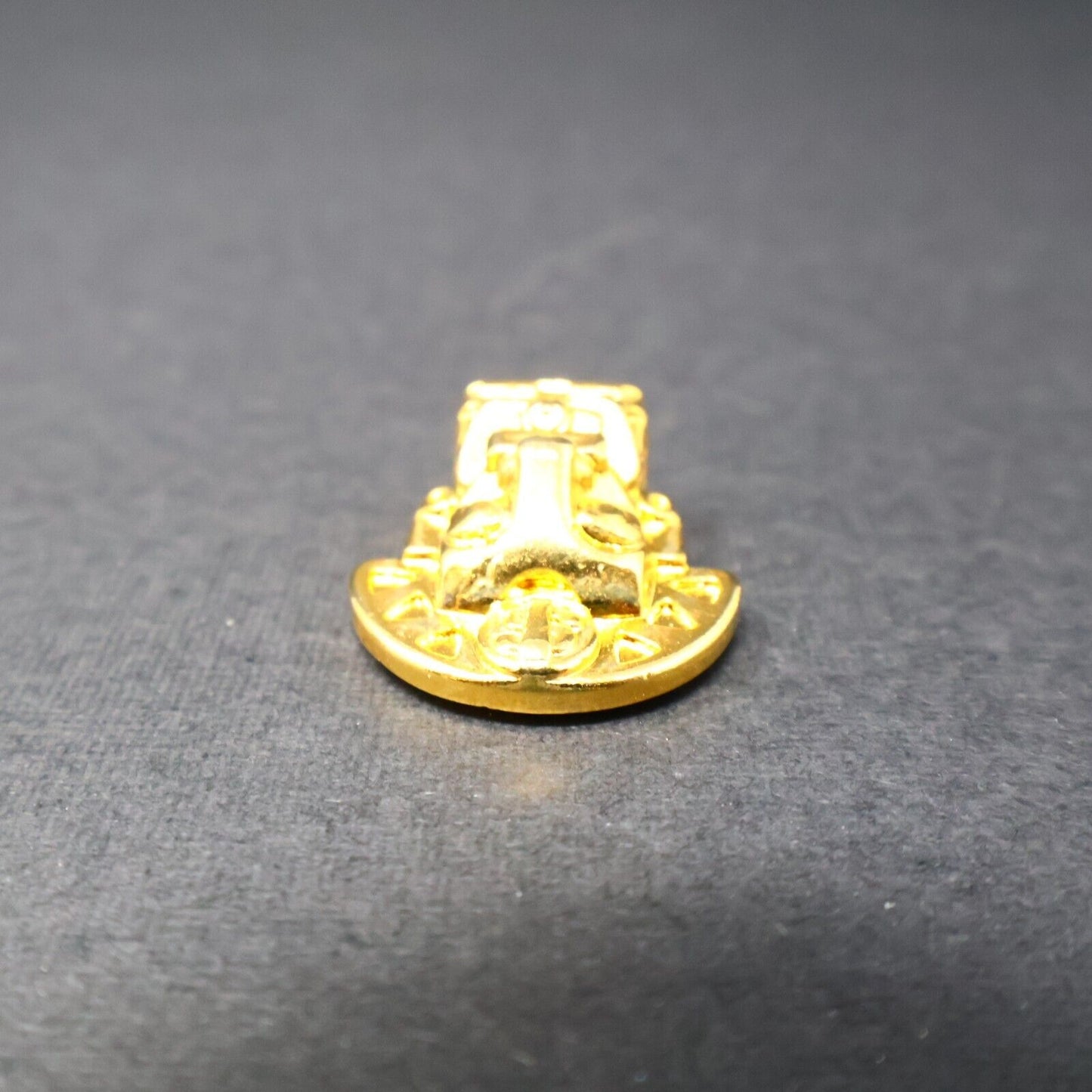 Treasure X Golden Idol Ultra Rare Gold Dipped Treasure Moose Toy Accessory Chest