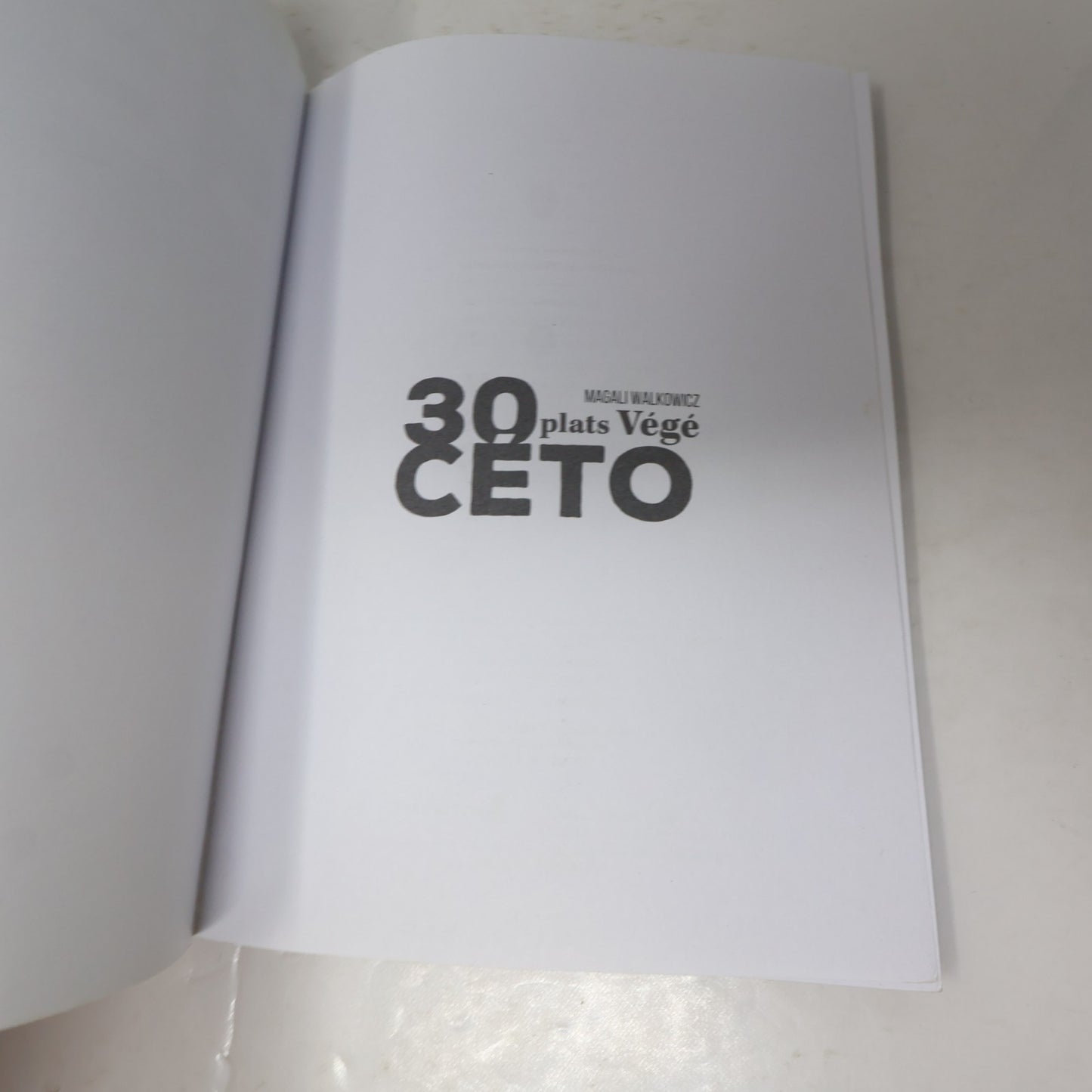 30 Plats Végé Céto Magali Walkowicz Thierry Souccar 2020 PB Cétogène Végétarien