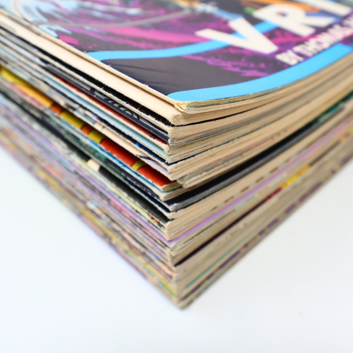Lot 35 Comics Dc Mixed Legion 89 Wanderers Haywire Checkmate 1980s-90s PB