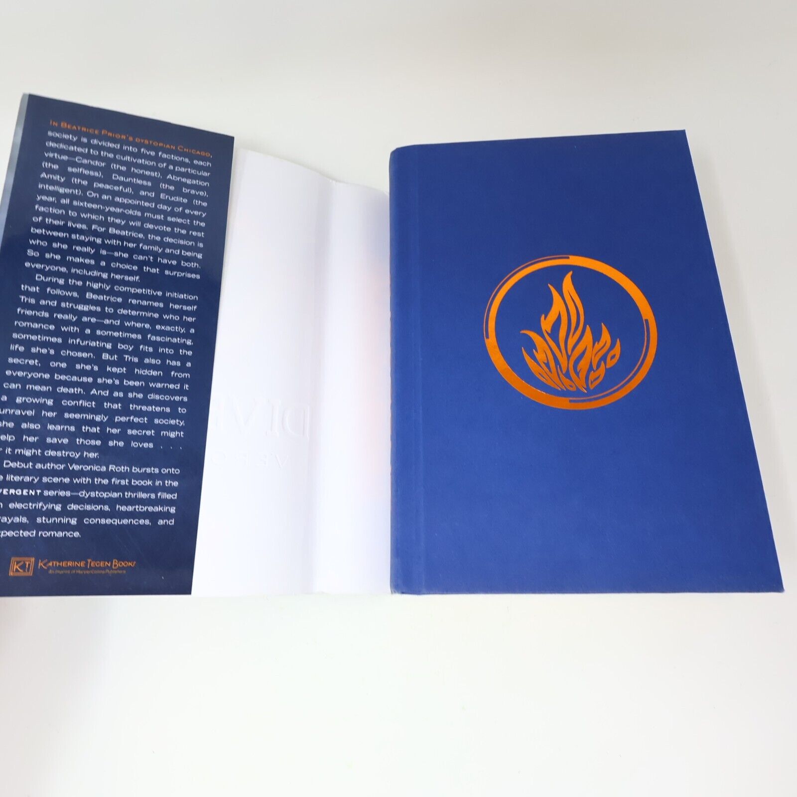 The Divergent Series #1-2-3 Boxset Veronica Roth Science-Fiction Allegiant Lot