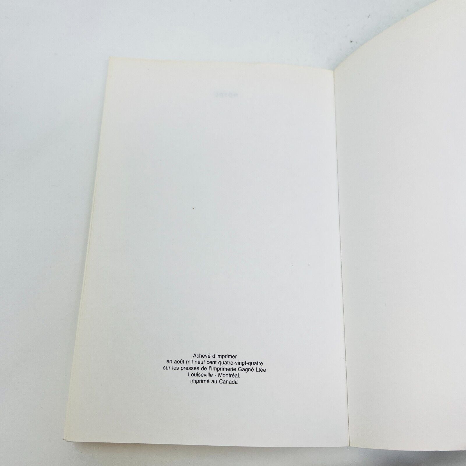 1984 À Table avec Sœur Angèle Livre de Recettes Cuisine Français Cookbook Soeur