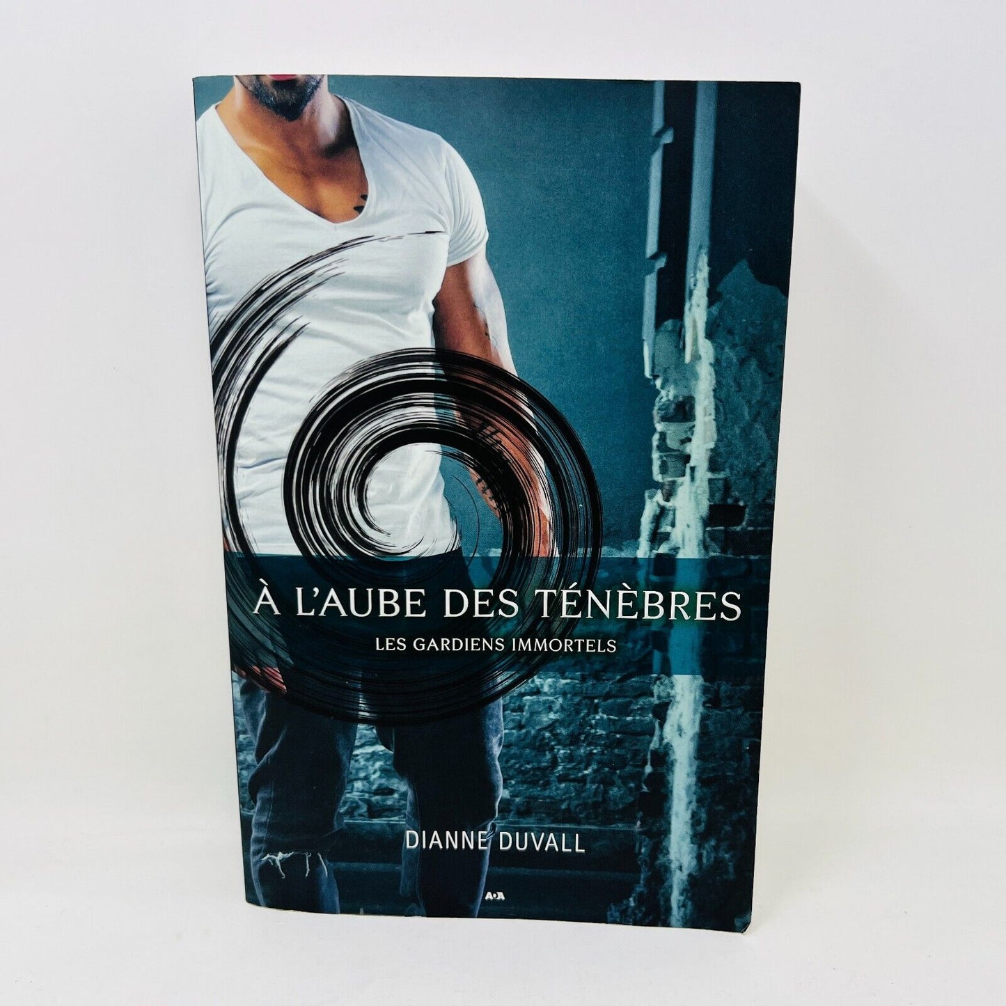 À l'Aube des Ténèbres Les Gardiens Immortels Tome 1 de Dianne Duval Français Ada