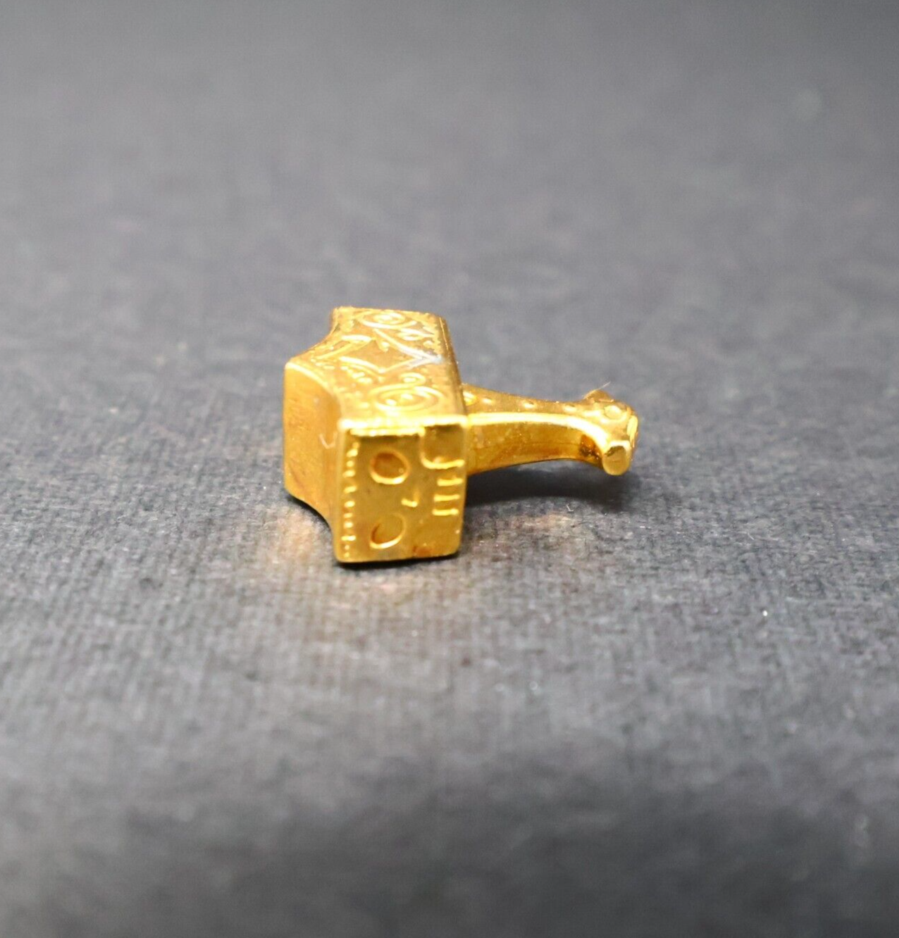 Treasure X Dragons Gold Hammer of Glory Ultra Rare Gold Dipped Treasure Moose