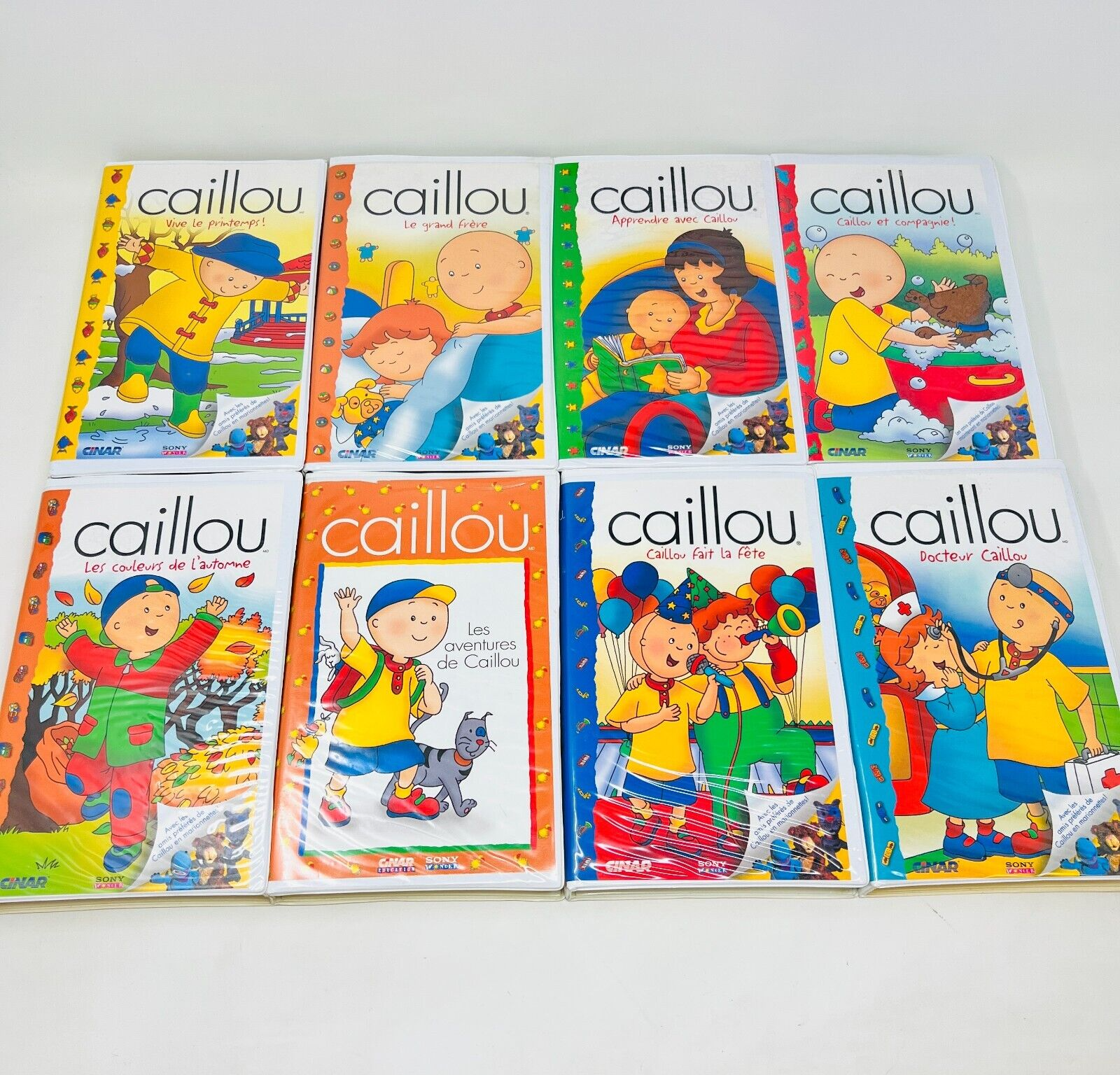 8x Caillou VHS en Français/in French Testés Cinar NTSC Lot Set Docteur Caillou