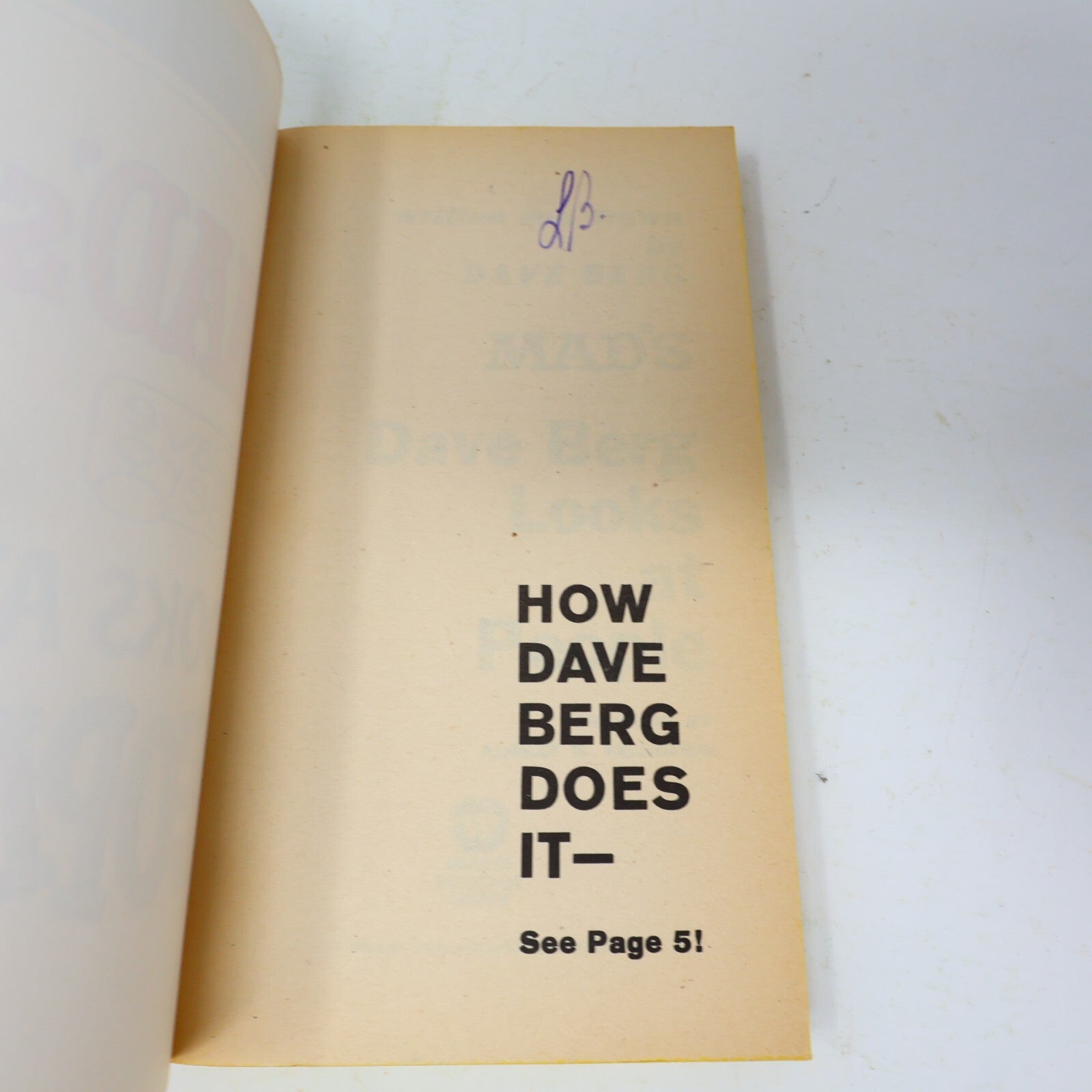1973 Mad's Looks At People Dave Berg Warner Humor Comics 1st Print Paperback 70s
