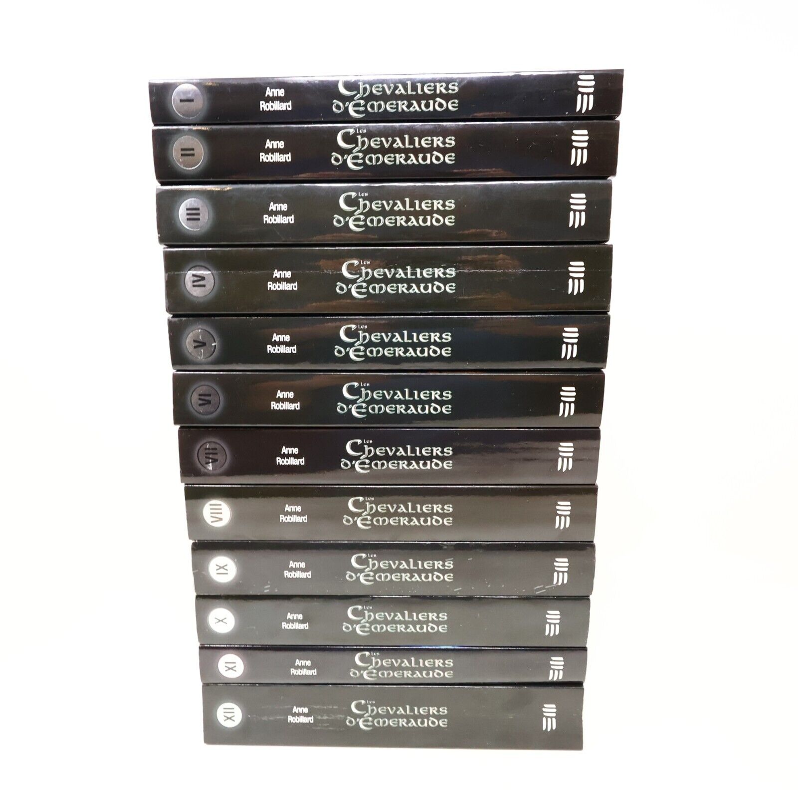 Les Chevaliers d'Émeraude 1-12 Série Complète Français Anne Robillard Lot Livres