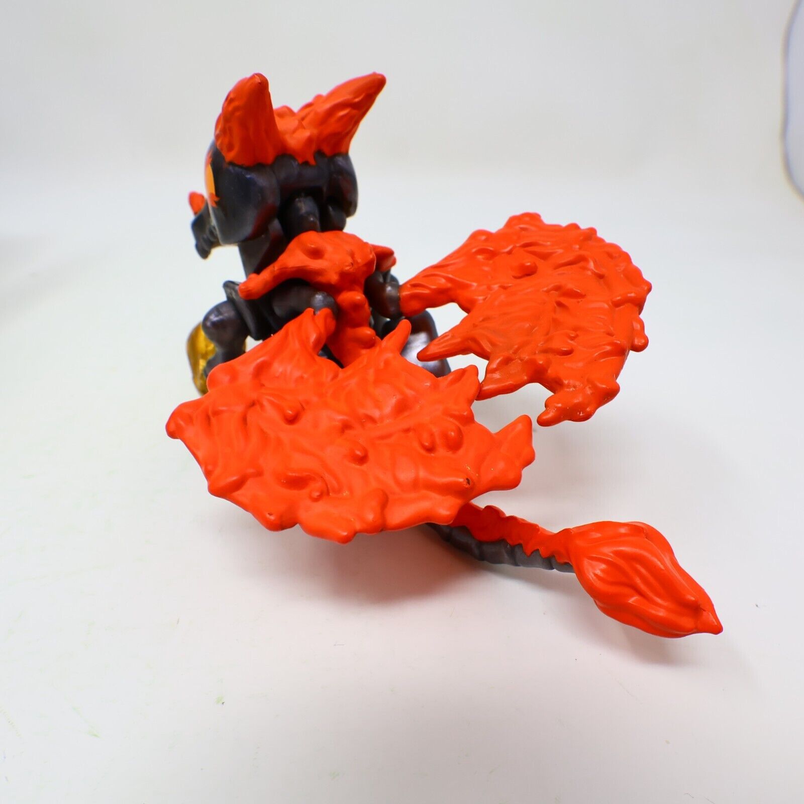 Treasure X Emberback Dragon Arachnide Ninja Gold Set Moose Toy Land of Dragons