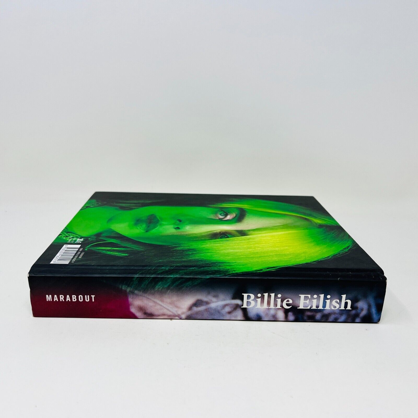 2021 Billie Eilish par Billie Eilish Livre Marabout en Français/French Hardcover