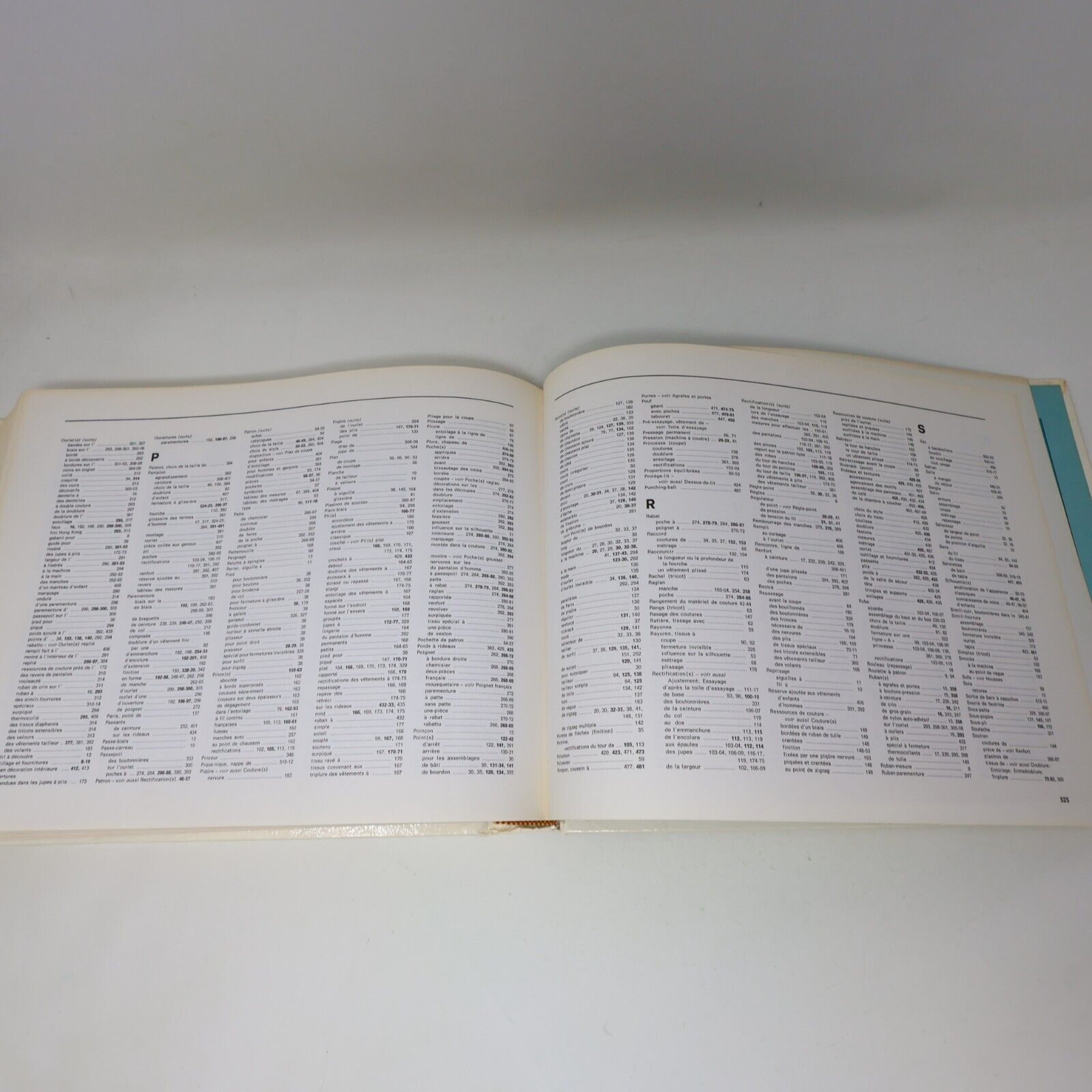 1976 Guide de la Couture Pratique et Créative Reader's Digest Français Hardcover