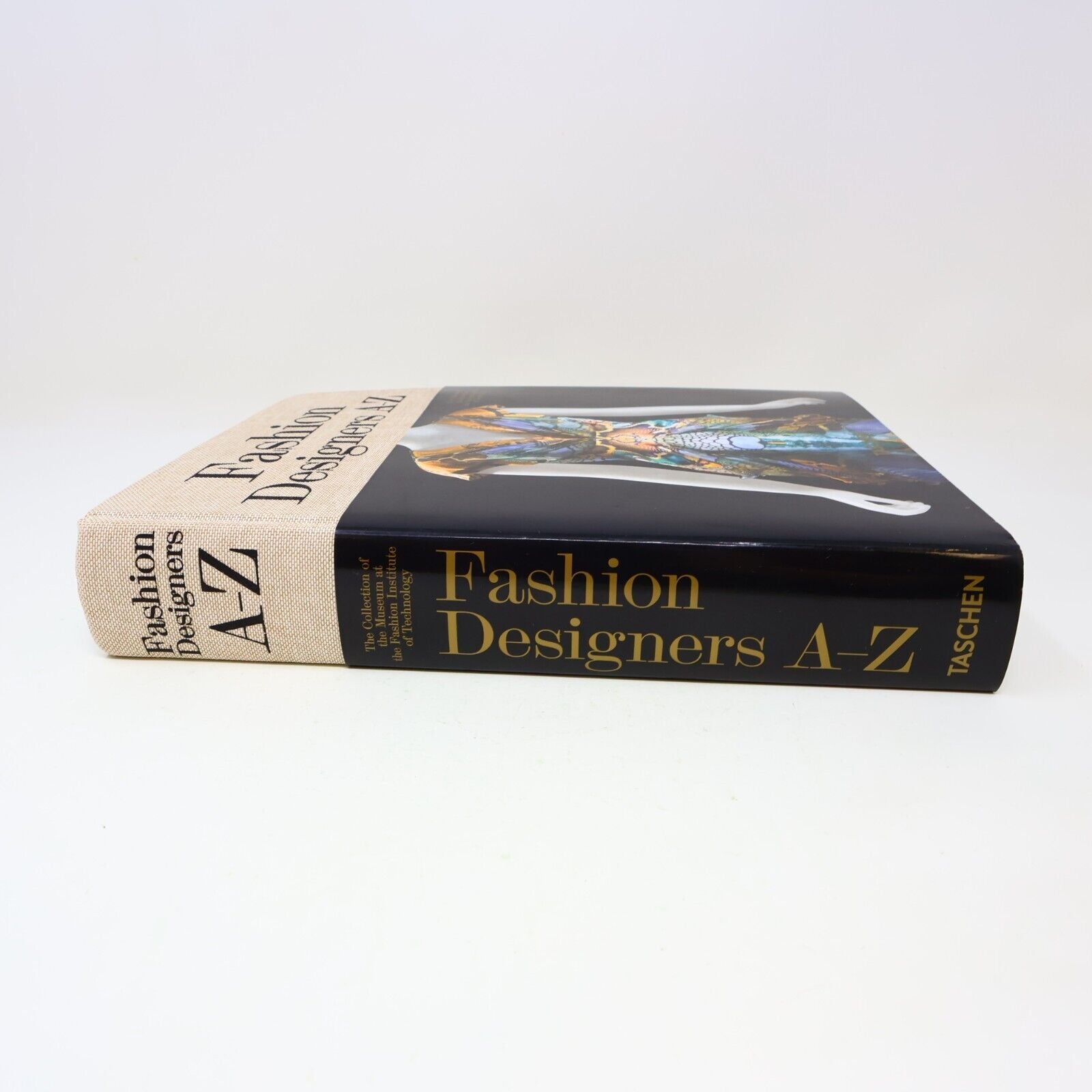 2018 Fashion Designers A-Z Taschen Hardcover HC Fashion History Photography Book