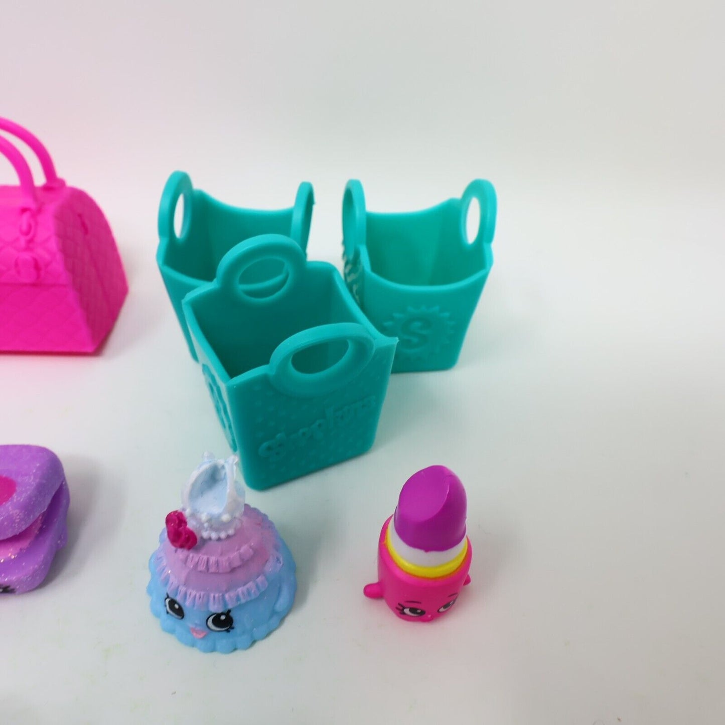 Lot of 21 Shopkins Figures Toys Mixed Makeup Parfume Dresses Gifts Baskets Moose