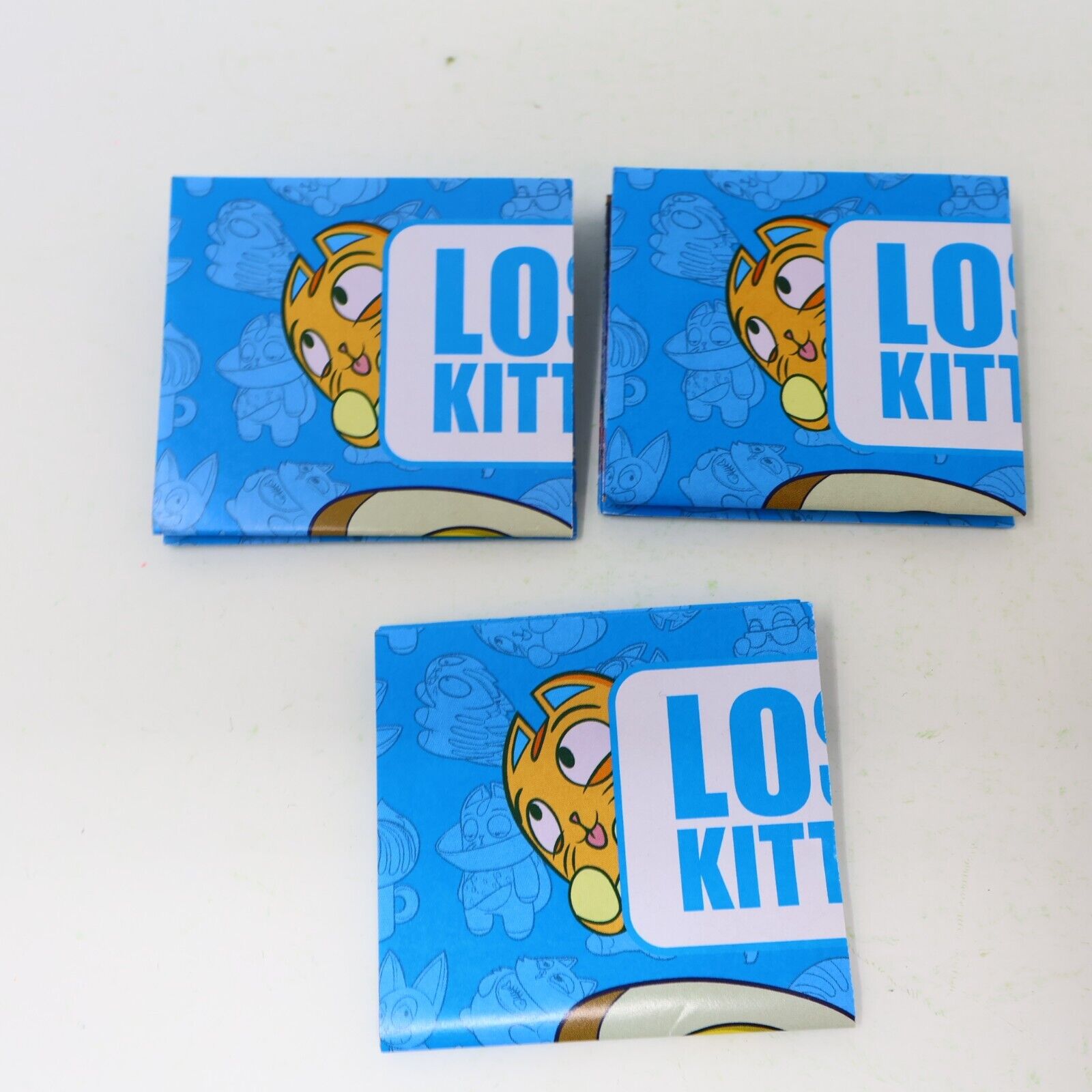 Lot of 3 Lost Kitties Figures Loafy x2 + Chickie Toy Some Accessories Hasbro