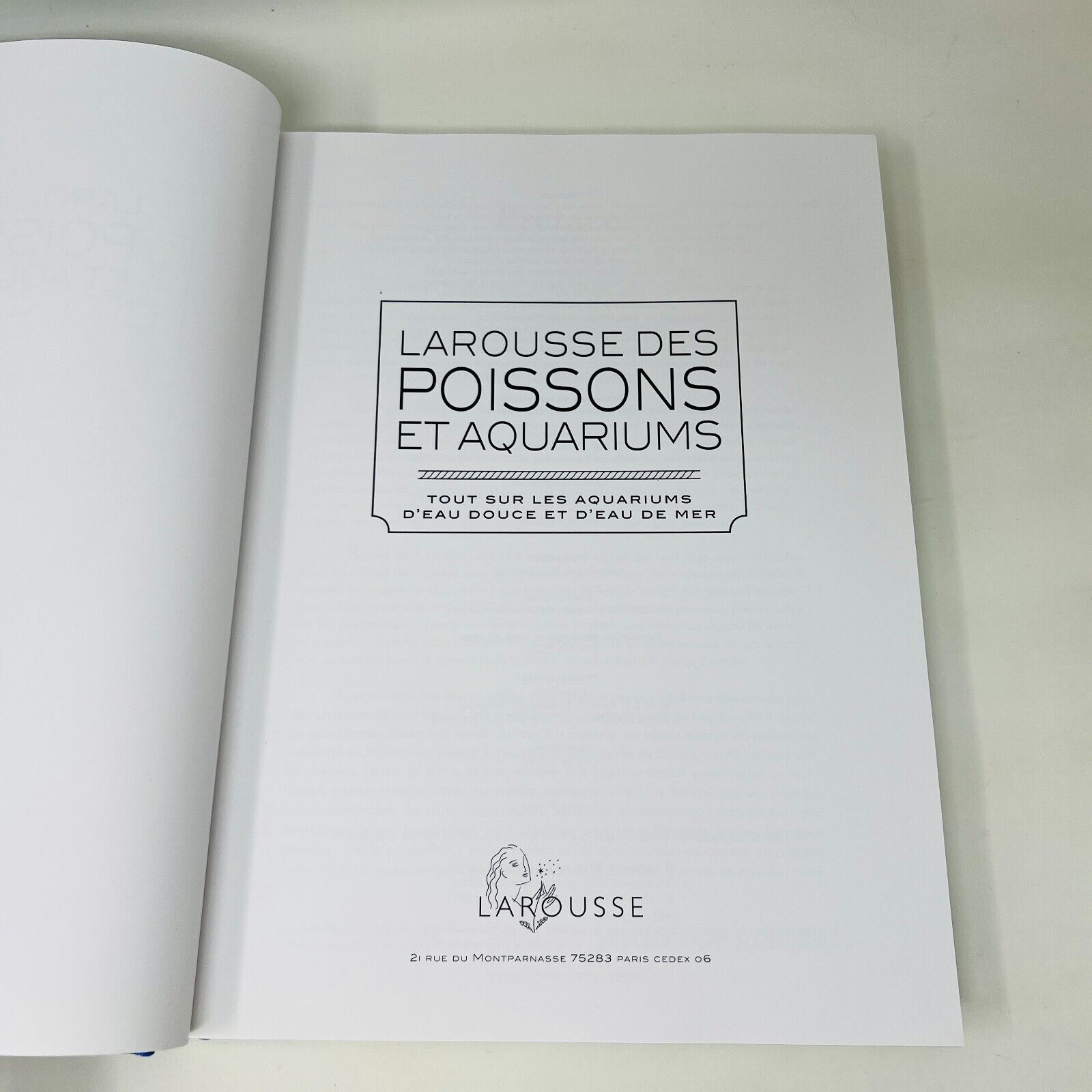 2014 Larousse des Poissons et Aquariums en Français/French Eau Douce & de Mer