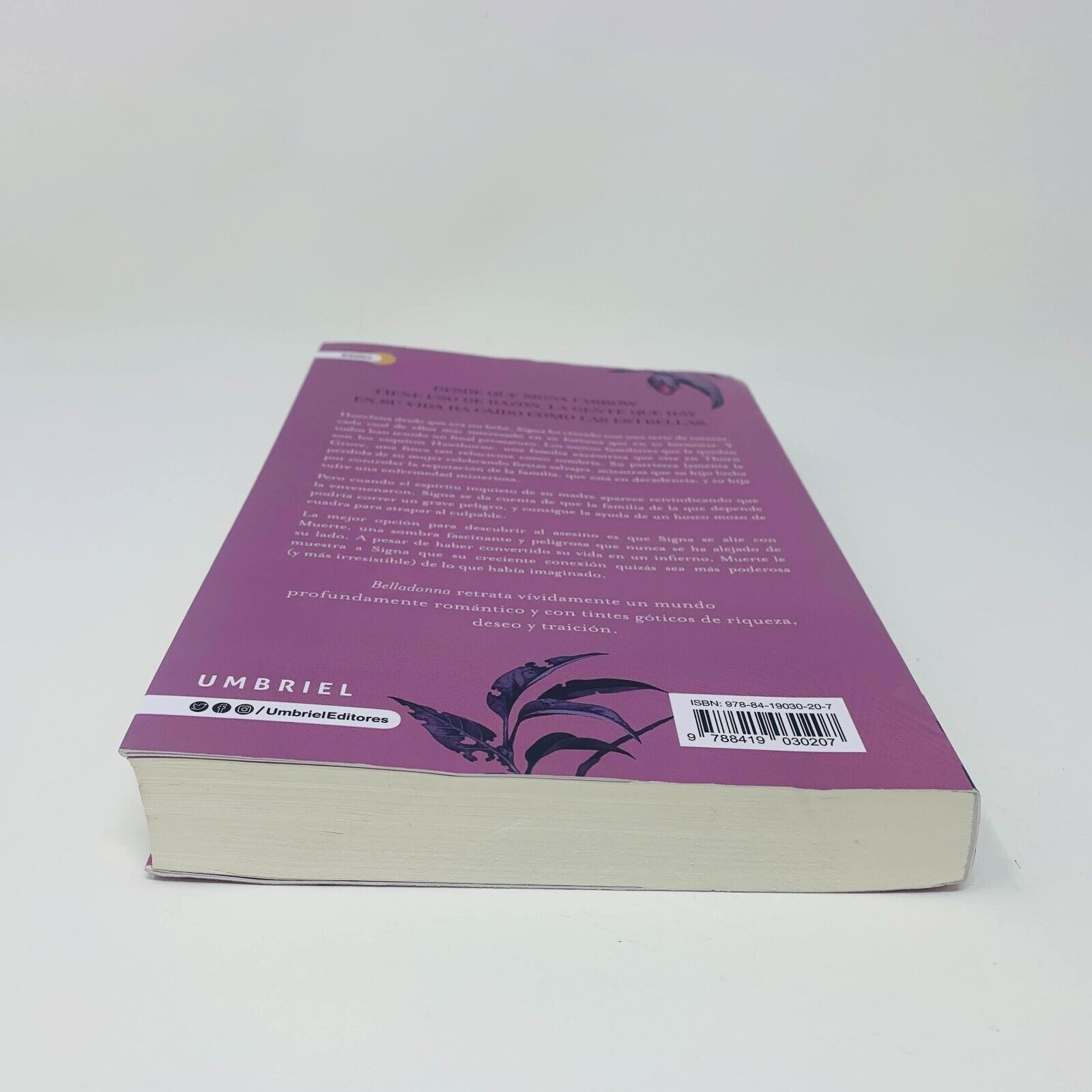 2023 Belladonna Umbriel Paperback Book by Adalyn Grace in Spanish Libro Español