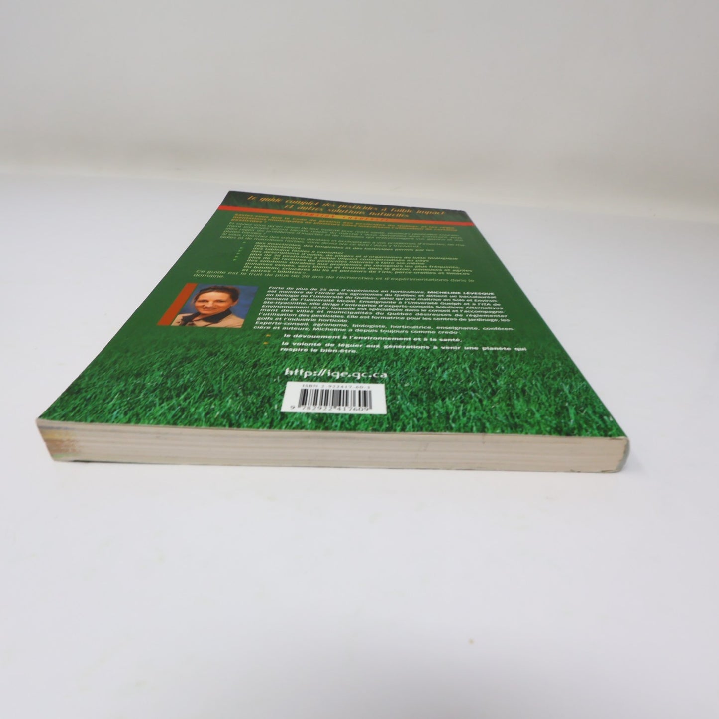 Guide Complet des Pesticides à Faible Impact et Autres Solutions Naturelles IQ