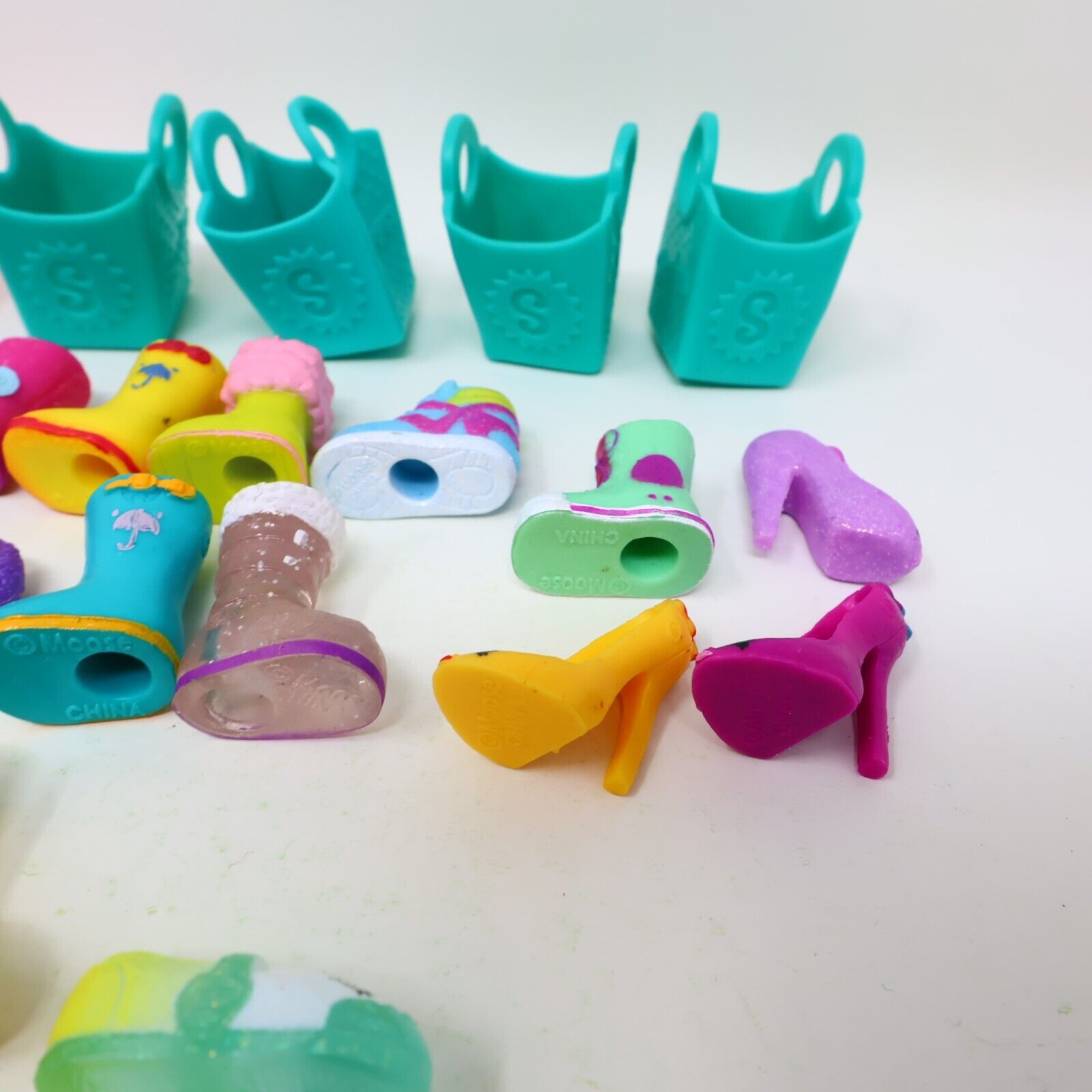 Lot of 21 Shopkins Figures Toys Mixed Boots Shoes High Heels Baskets Moose