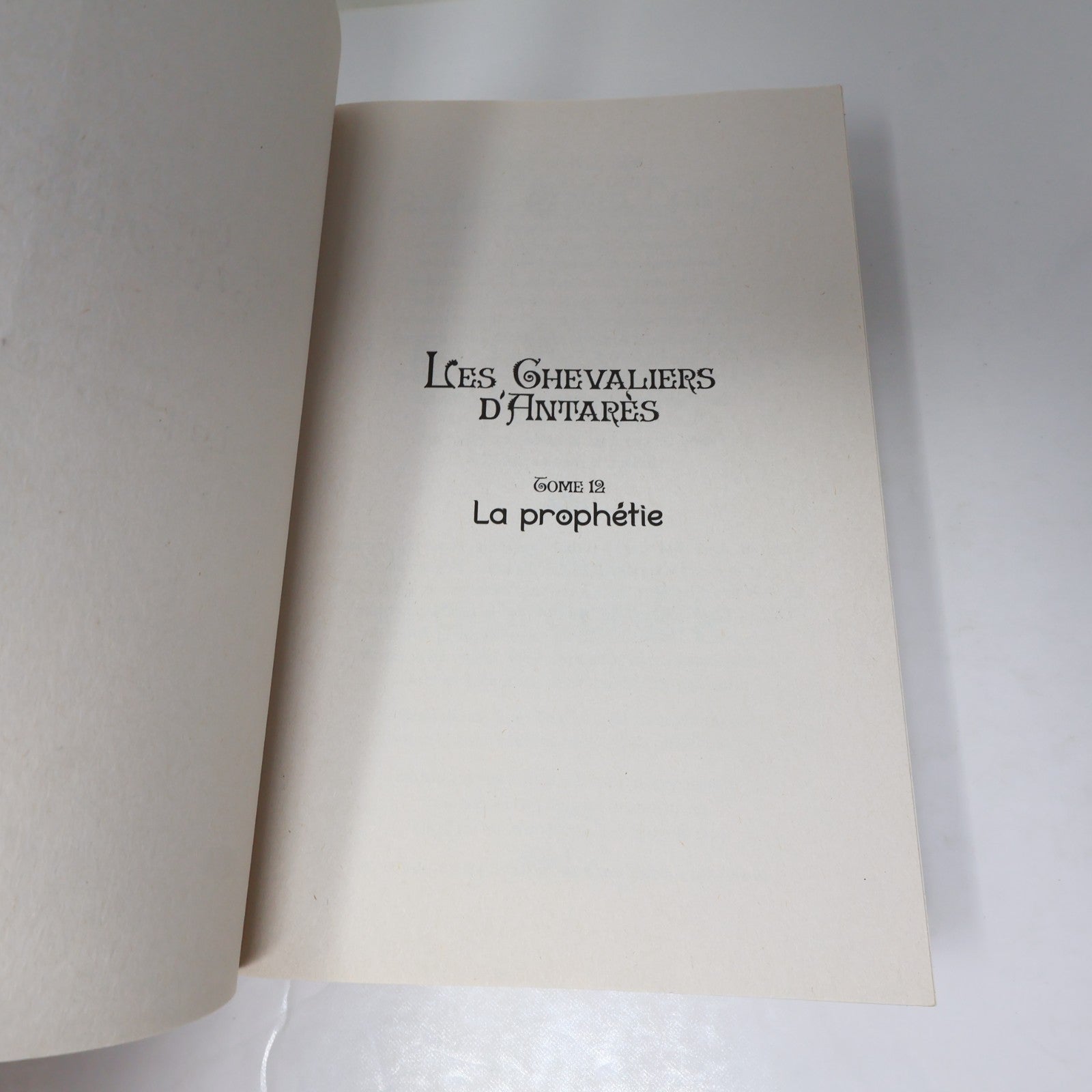 Les Chevaliers d'Antarès #1-12 Série Complète Lot 12 Livres Anne Robillard PB