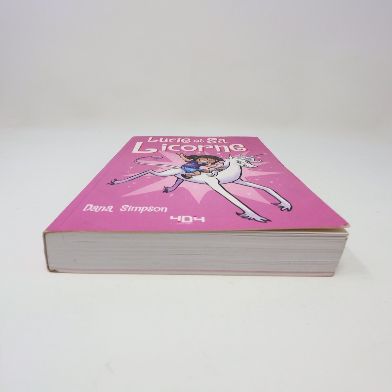 2017 Lucie et sa Licorne Dana Simpson Enfants Bande Dessinée Bd 404 Editions PB