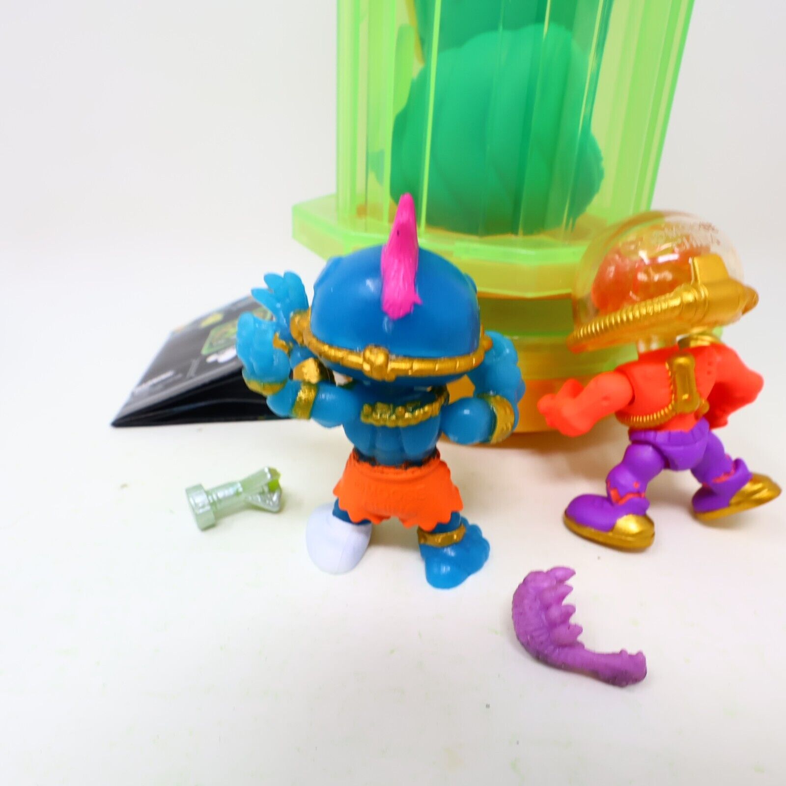 Lot 3 Treasure X Figures Gizmuck Alien Stink Dome Critter Moose Toy Collectible