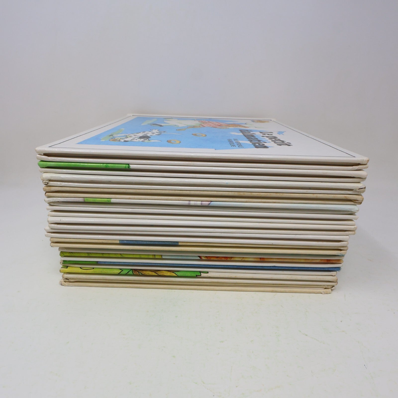 Lot 14 Le Château Magique du Livre Jane Belk Moncure Livres Enfants Français 80s