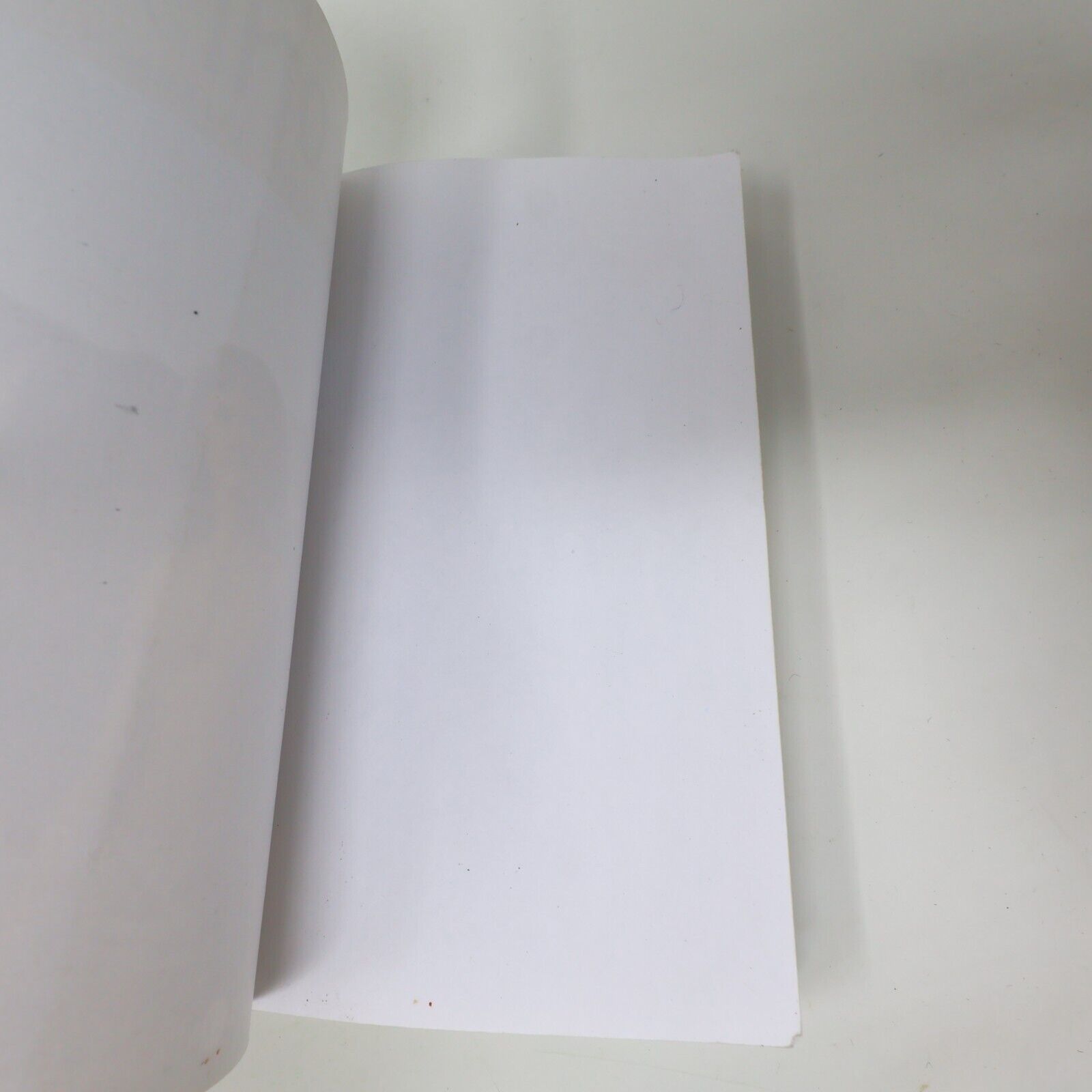 Lot 12 Livres Leonis #1-12 de Mario Francis Les Intouchables Série Complète Book