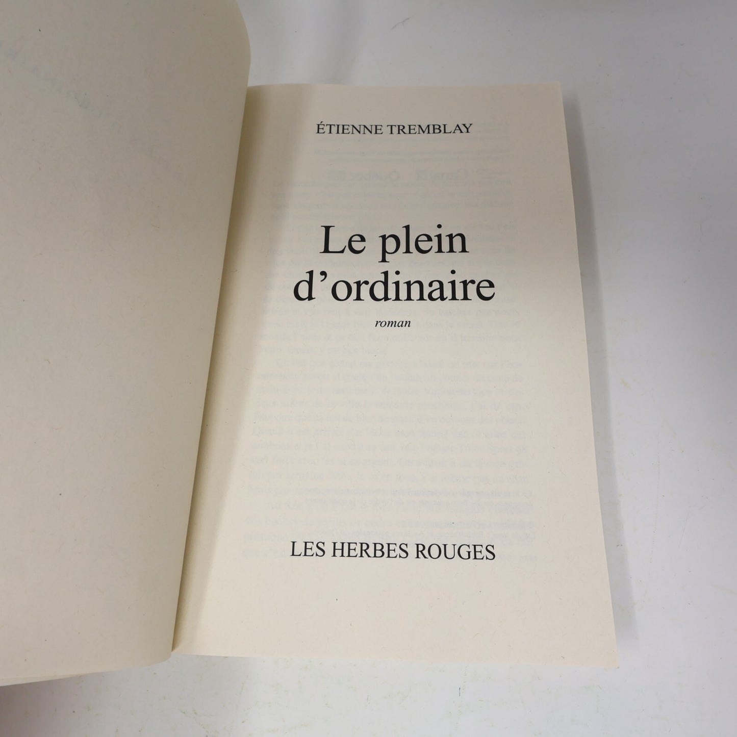2023 Le Plein d'Ordinaire Étienne Tremblay Herbes Rouges Roman Famille Relations