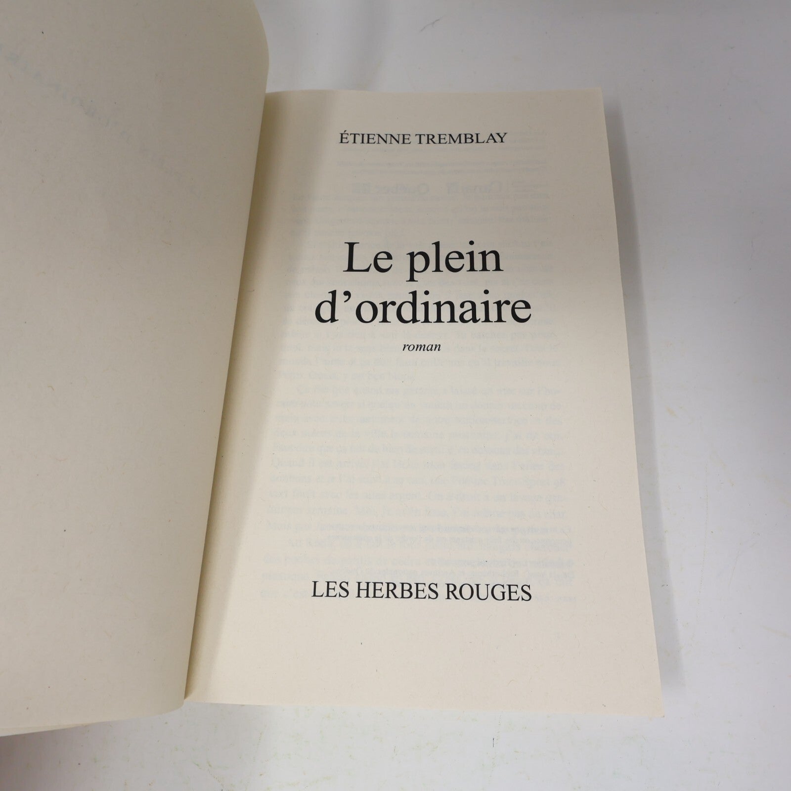 2023 Le Plein d'Ordinaire Étienne Tremblay Herbes Rouges Roman Famille Relations