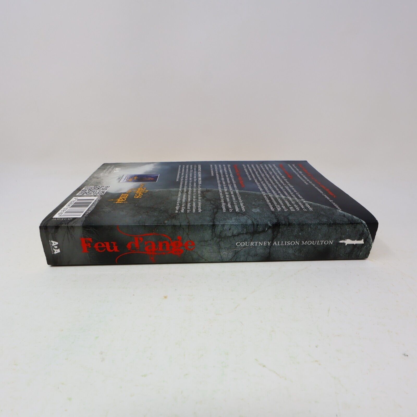 Feu d'Ange #1 Courtney Allison Moulton 2013 Ada Français Paperback Fantasy Livre