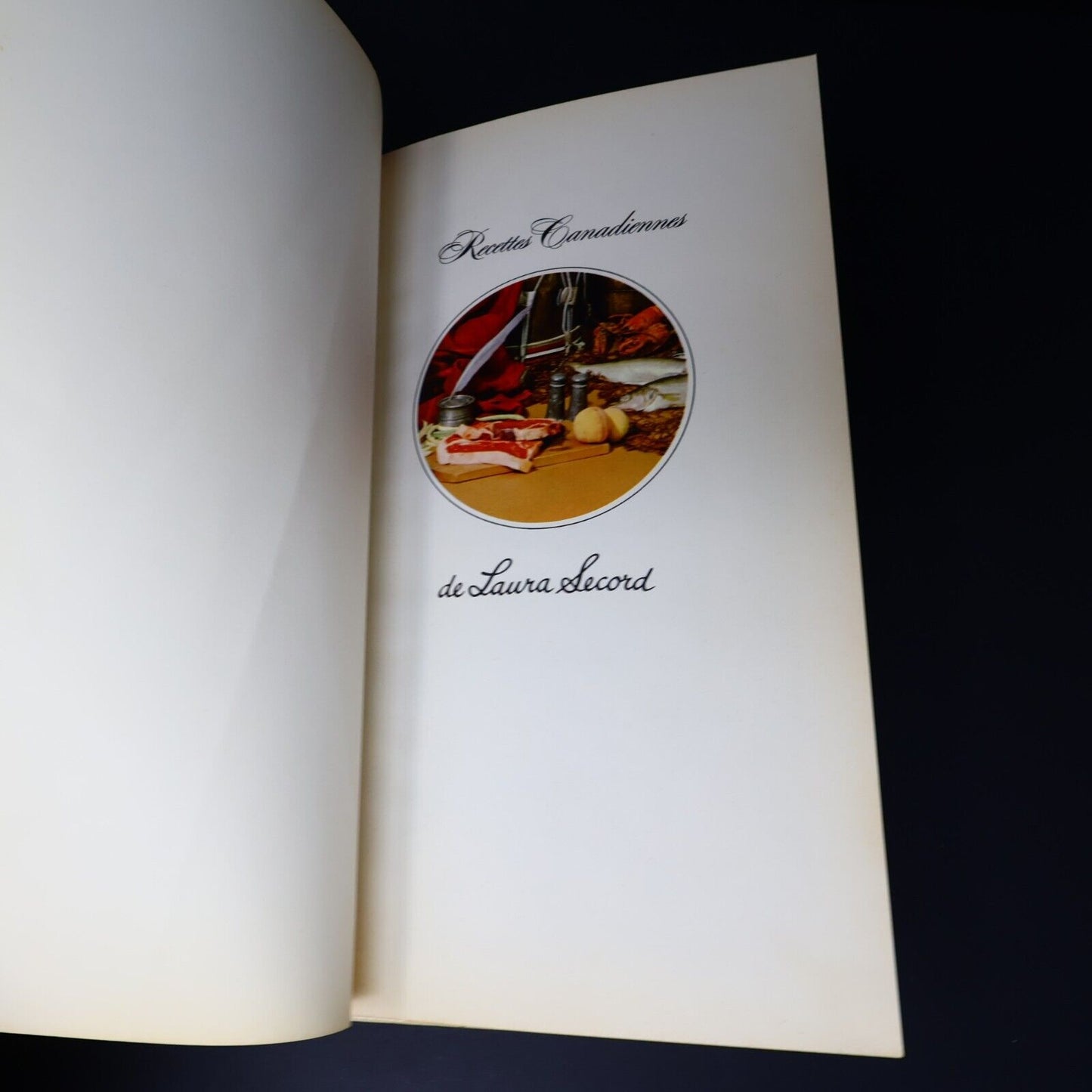 1971 Recettes Canadiennes de Laura Secord Cuisine Familiale Français Livre HC