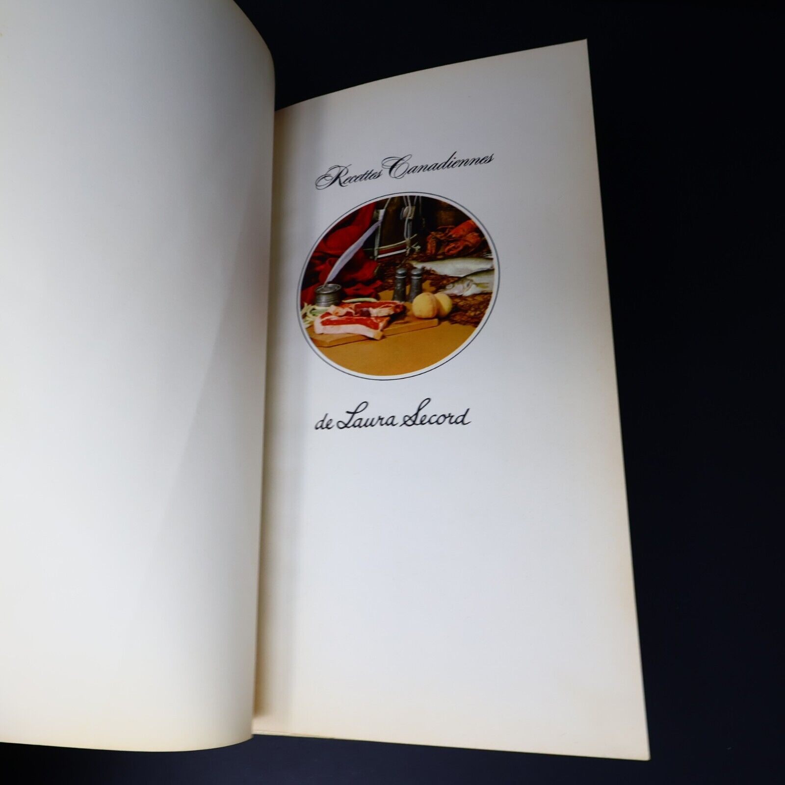 1971 Recettes Canadiennes de Laura Secord Cuisine Familiale Français Livre HC