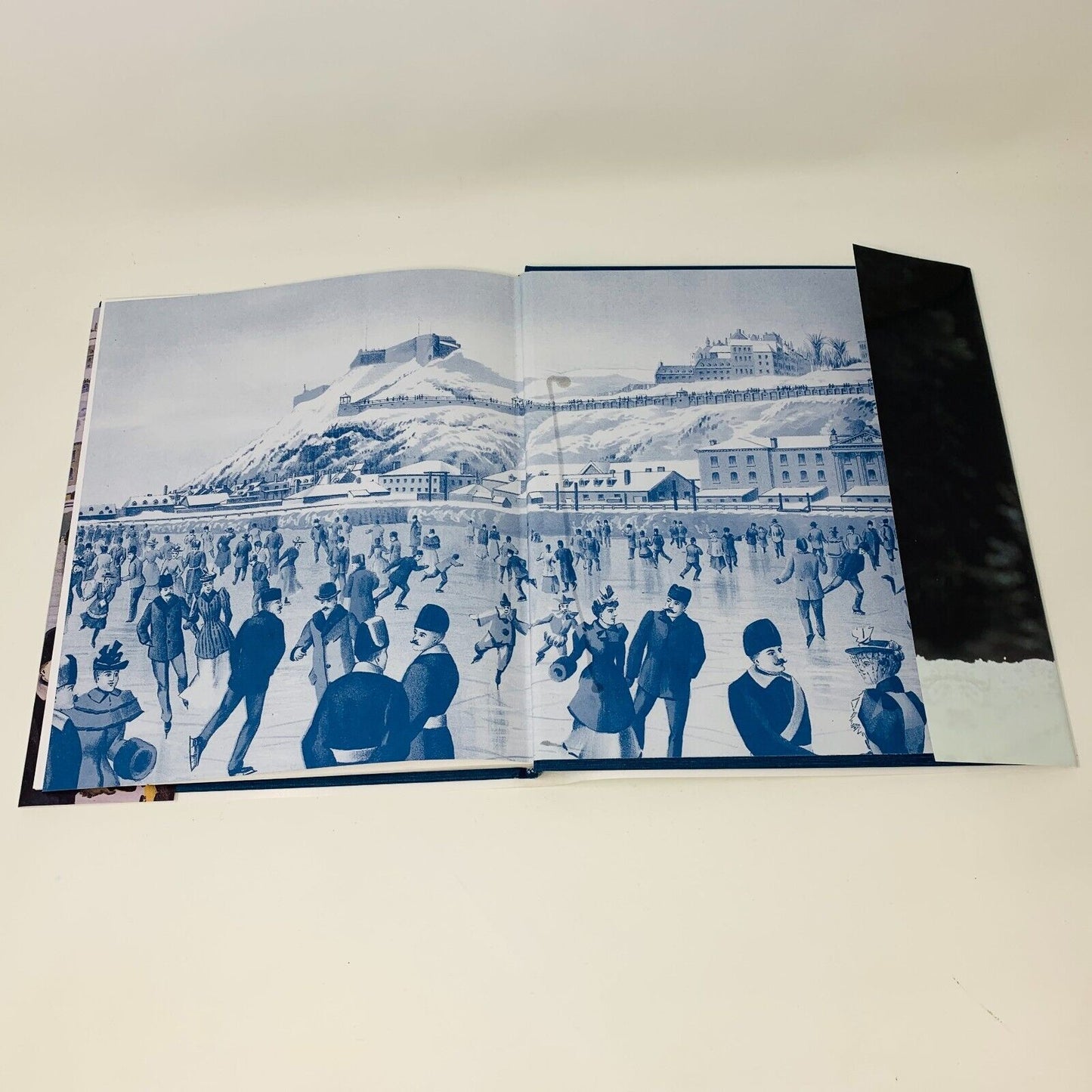 Coffret de Livres Musée du Québec Exposition "Plein la Vue" & "Passions d'Hiver"