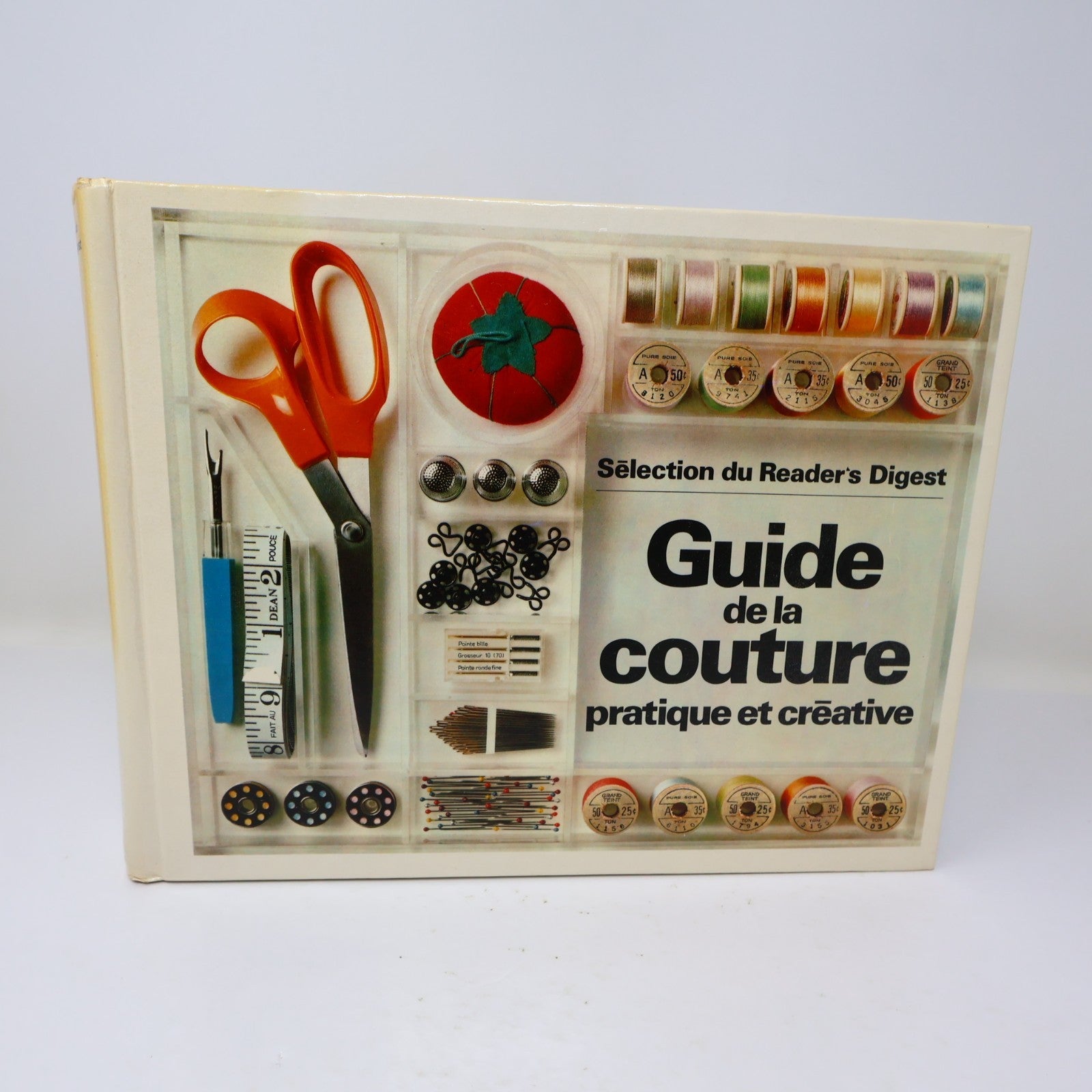 Guide de la Couture Pratique et Créative 1979 HC Reader's Digest Français Livre