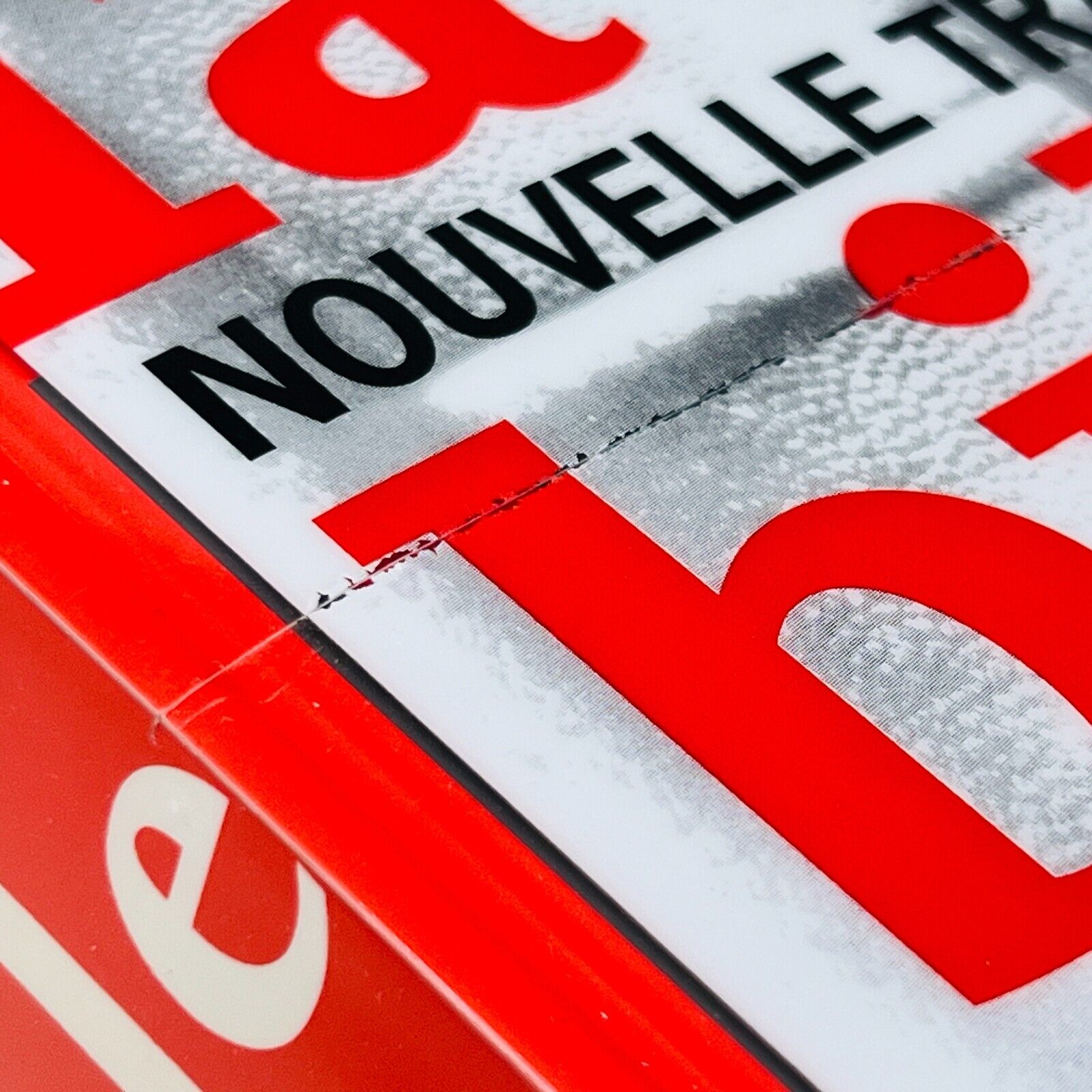 2001 La Bible Nouvelle Traduction Bayard/Médiaspaul en Français/French Hardcover