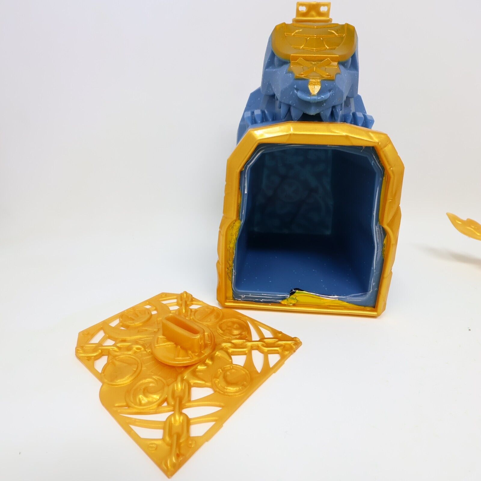 Treasure X Emberback Dragon Arachnide Ninja Gold Set Moose Toy Land of Dragons