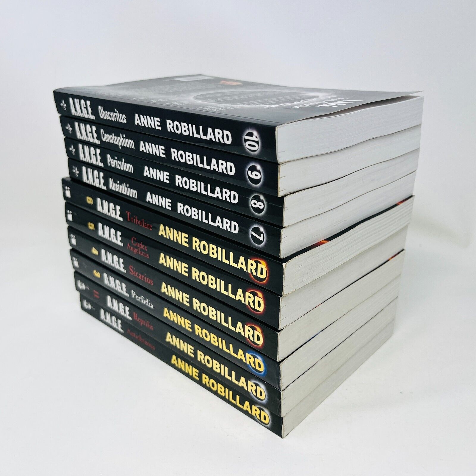 Lot de 10 Livres A.N.G.E #1-10 Anne Robillard Série Complète Antichristus Ange