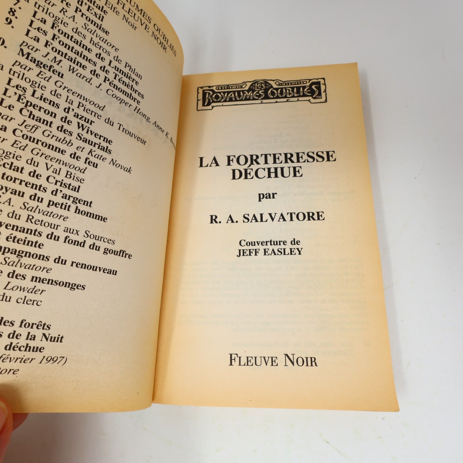 La Pentalogie du Clerc Royaumes Oubliés Lot Masques de la Nuit/Forteresse Déchue