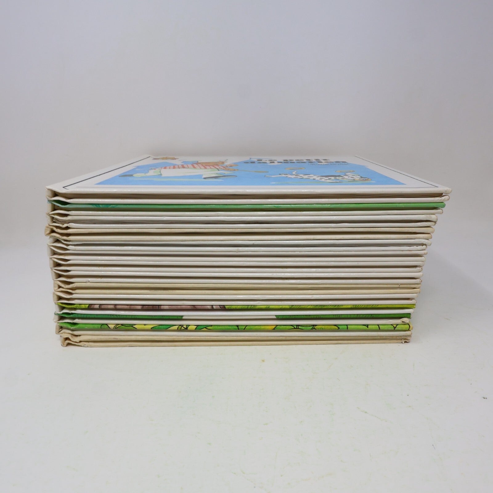 Lot 14 Le Château Magique du Livre Jane Belk Moncure Livres Enfants Français 80s
