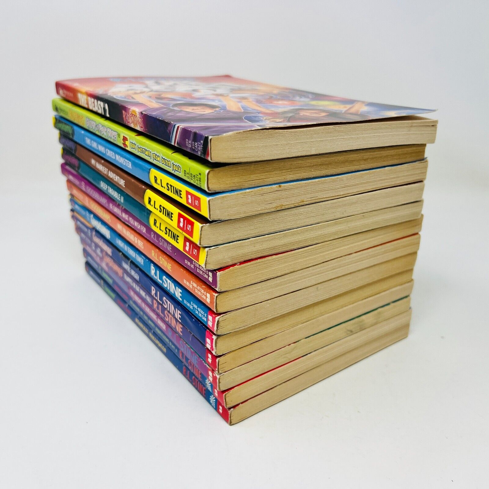 13x R.L. Stine Mixed Lot Goosebumps/Ghosts of Fear Street/Series 2000/Beast 2