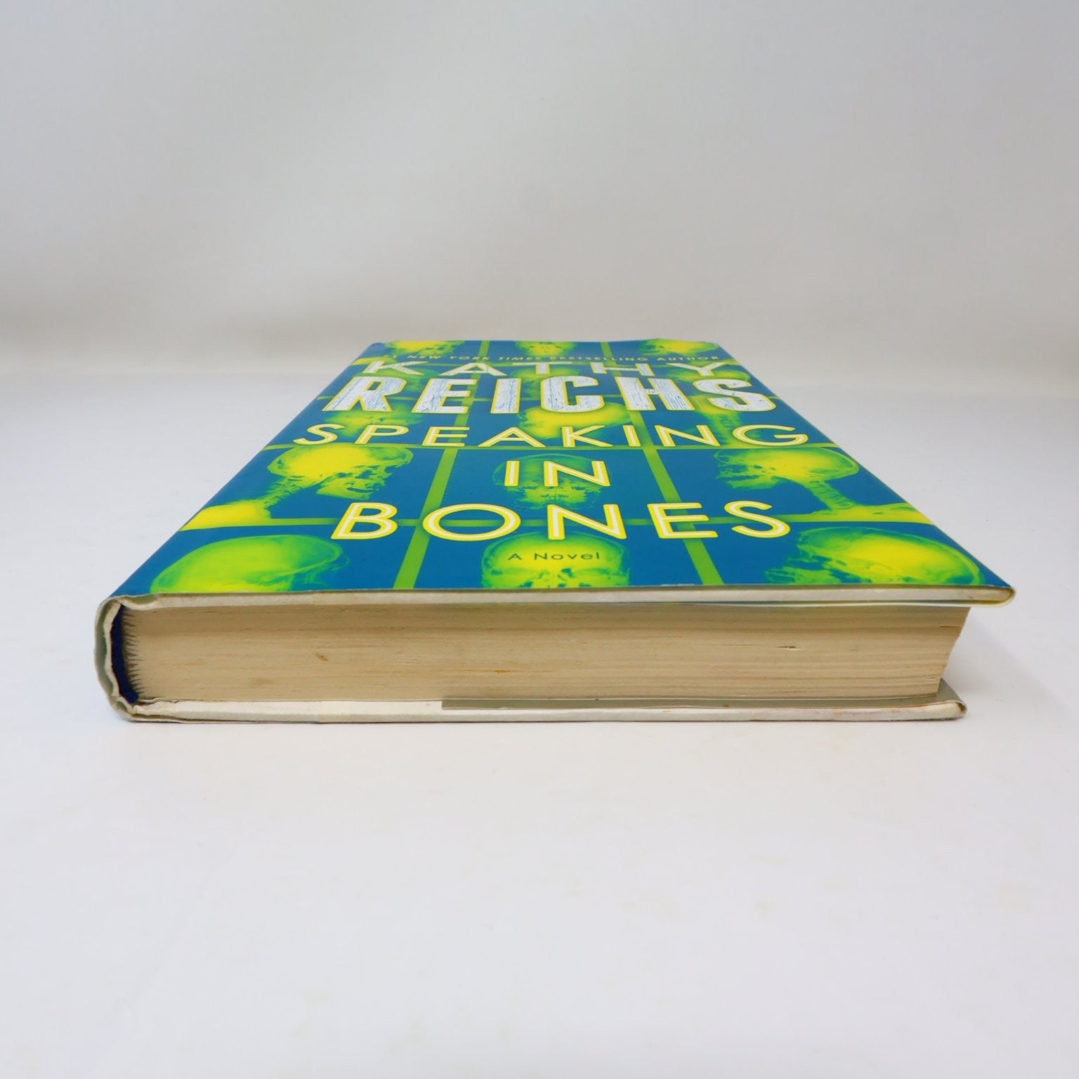Speaking in Bones Kathy Reichs 2015 Hardcover DJ Forensic Thriller Simon