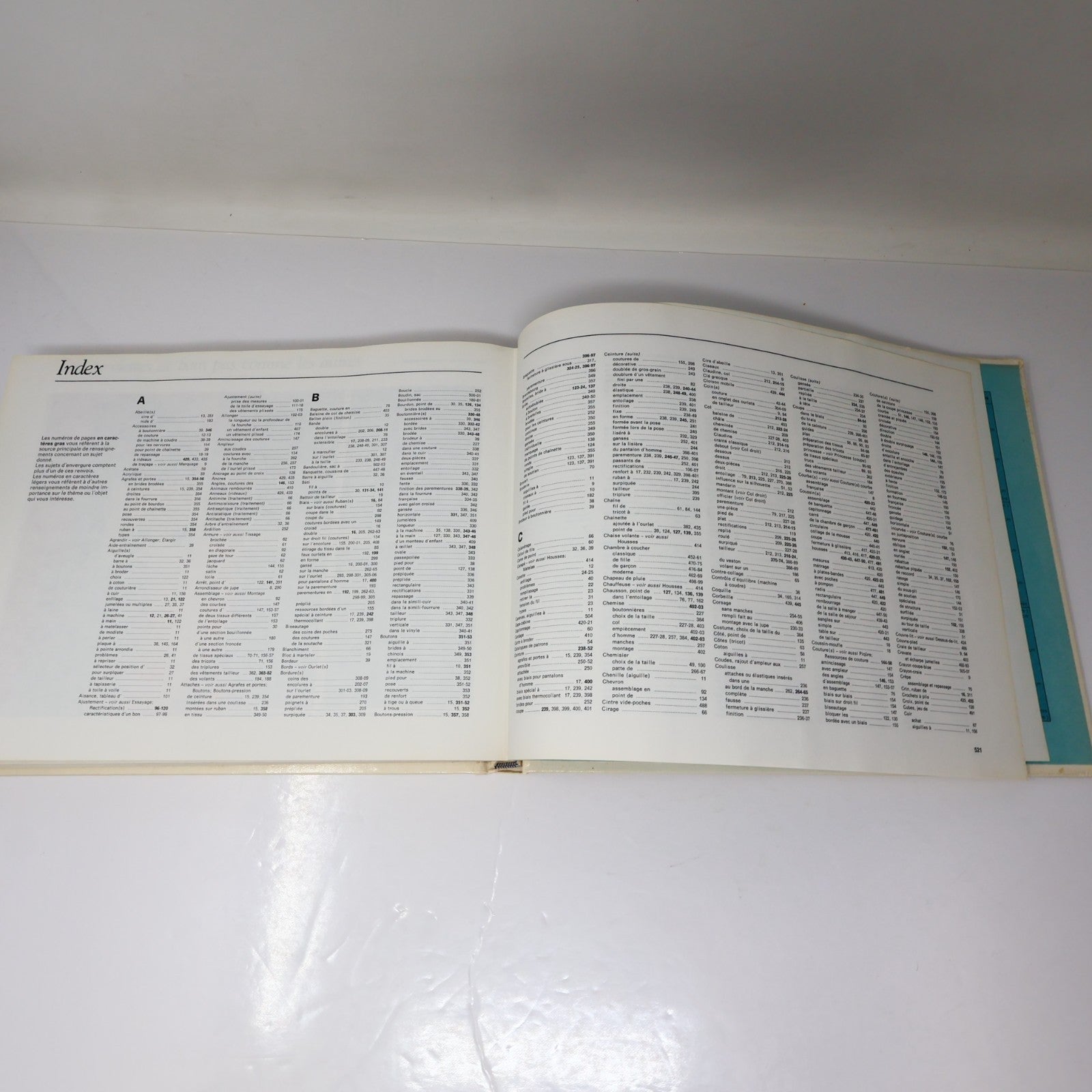 Guide de la Couture Pratique et Créative 1979 HC Reader's Digest Français Livre