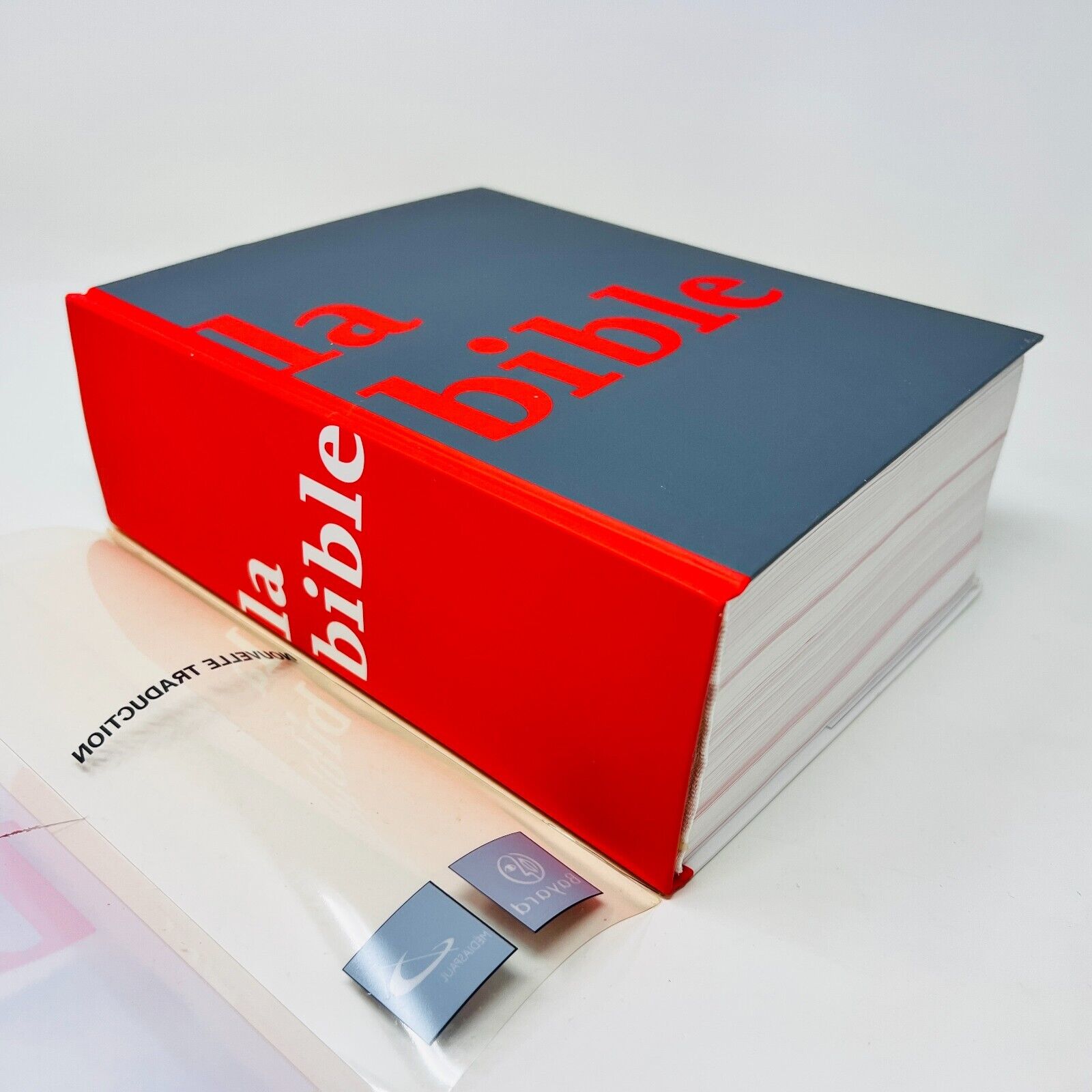 2001 La Bible Nouvelle Traduction Bayard/Médiaspaul en Français/French Hardcover