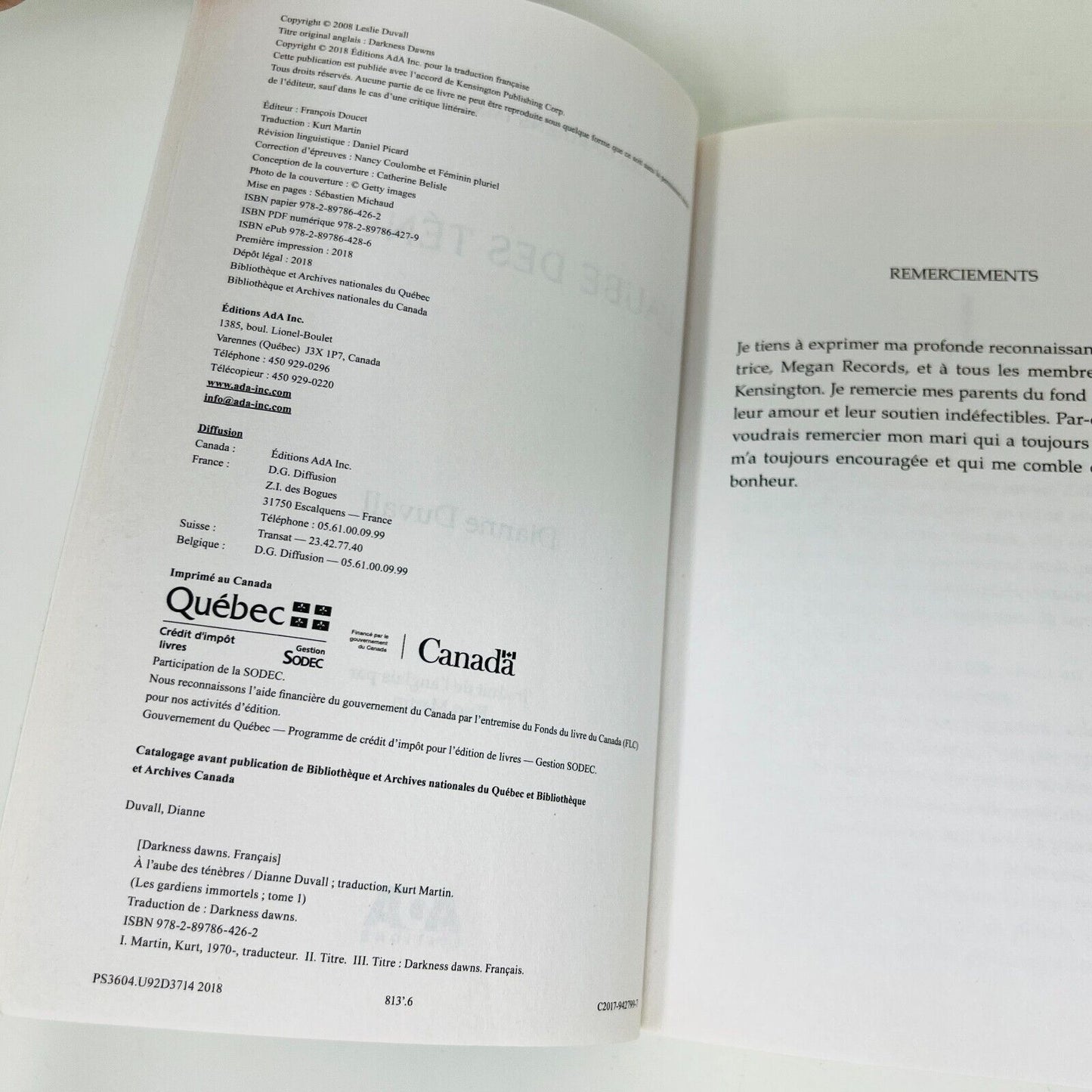 À l'Aube des Ténèbres Les Gardiens Immortels Tome 1 de Dianne Duval Français Ada