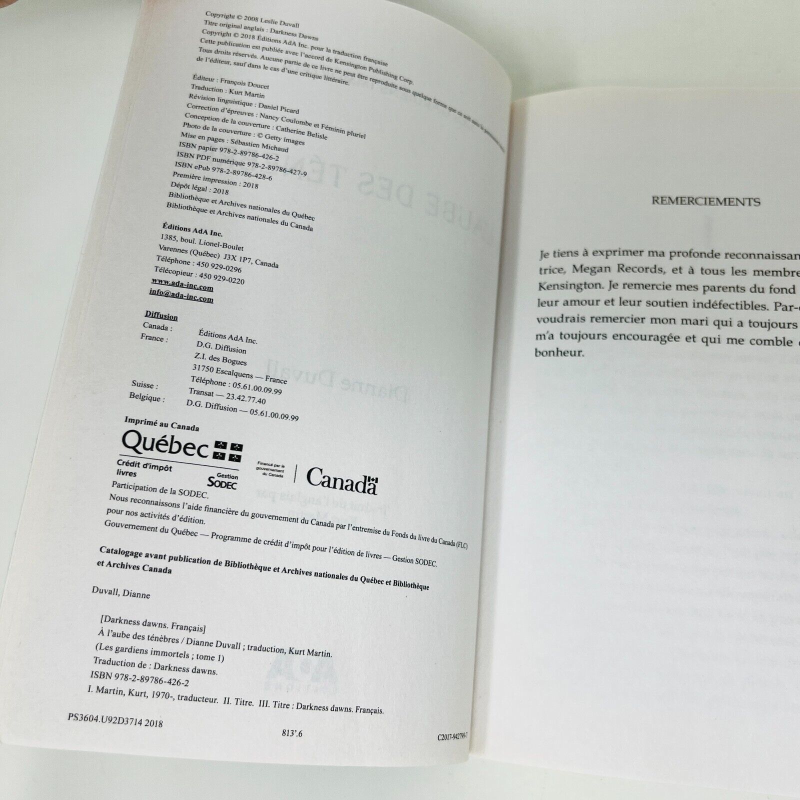 À l'Aube des Ténèbres Les Gardiens Immortels Tome 1 de Dianne Duval Français Ada