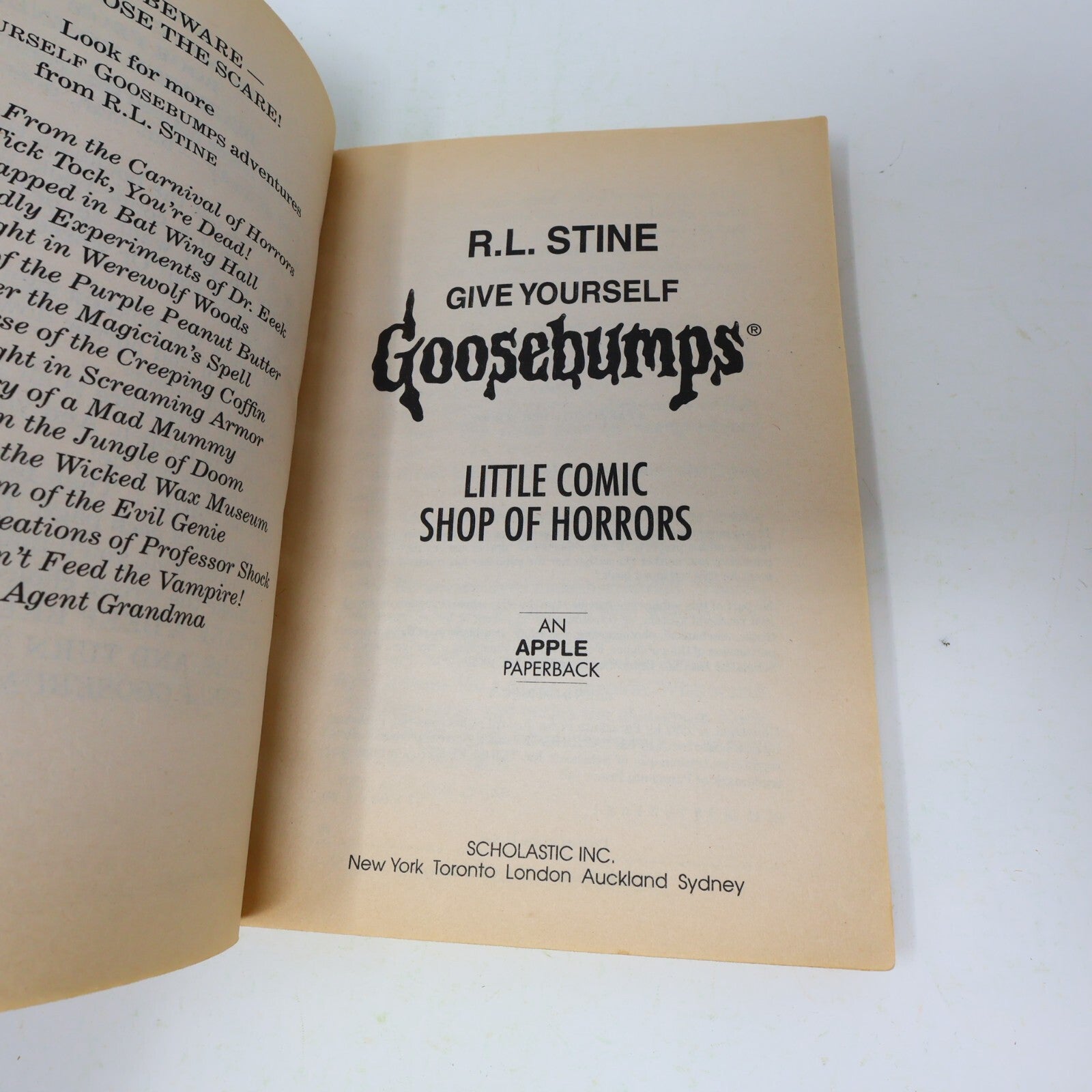 1997 Little Comic Shop of Horrors R. L. Stine Goosebumps #17 1st Print Paperback