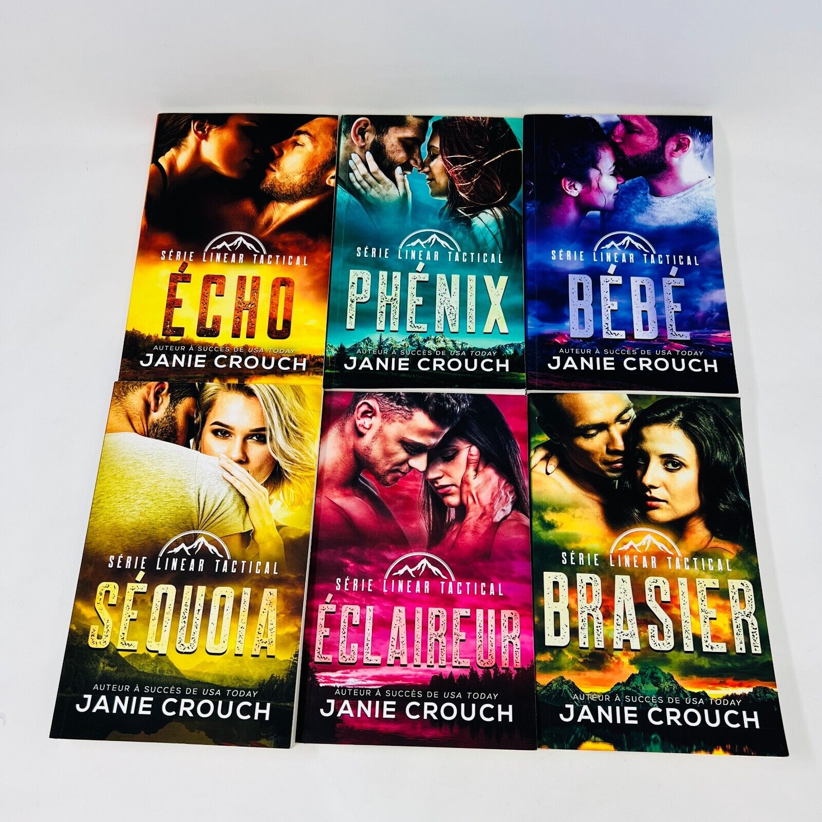 Lot de 12 Livres Linear Tactical #1-9 11-13 Janie Crouch Français/French Romance