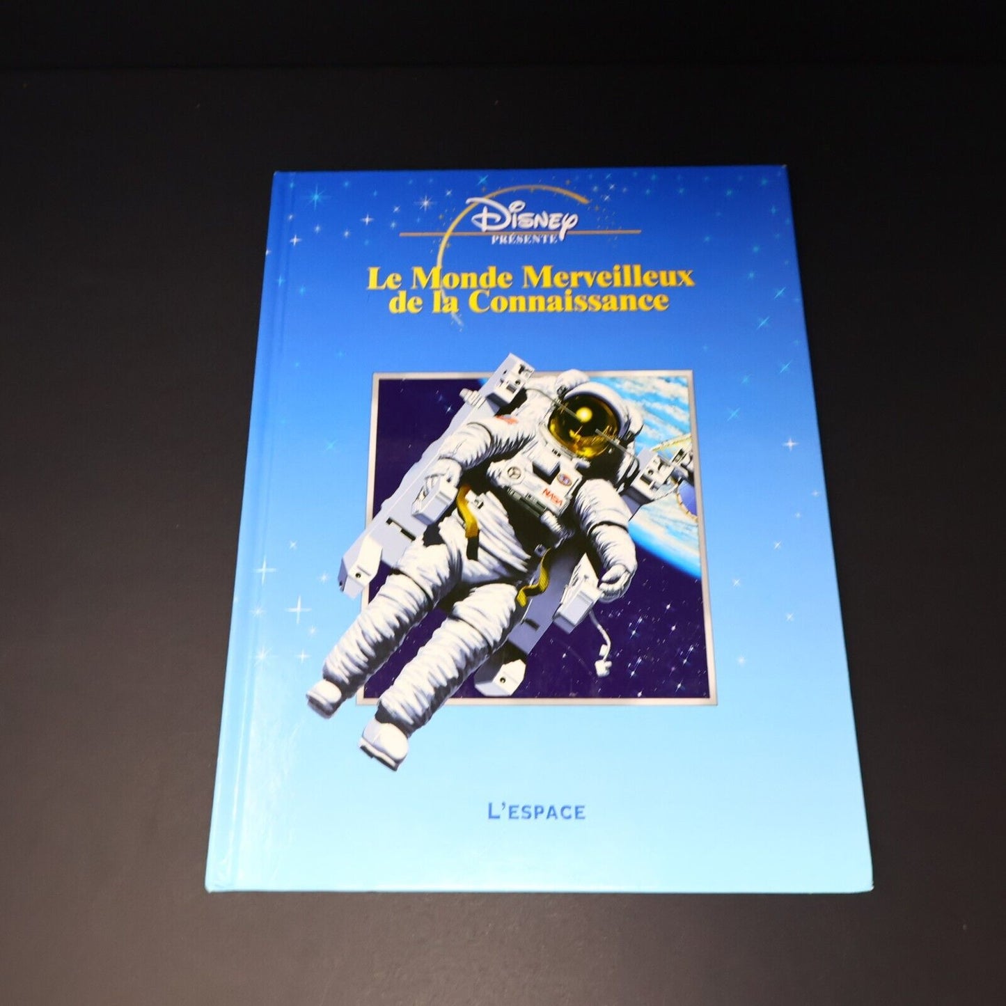 Lot 7 Livres Le Monde Merveilleux de la Connaissance Enfants Disney Français HC